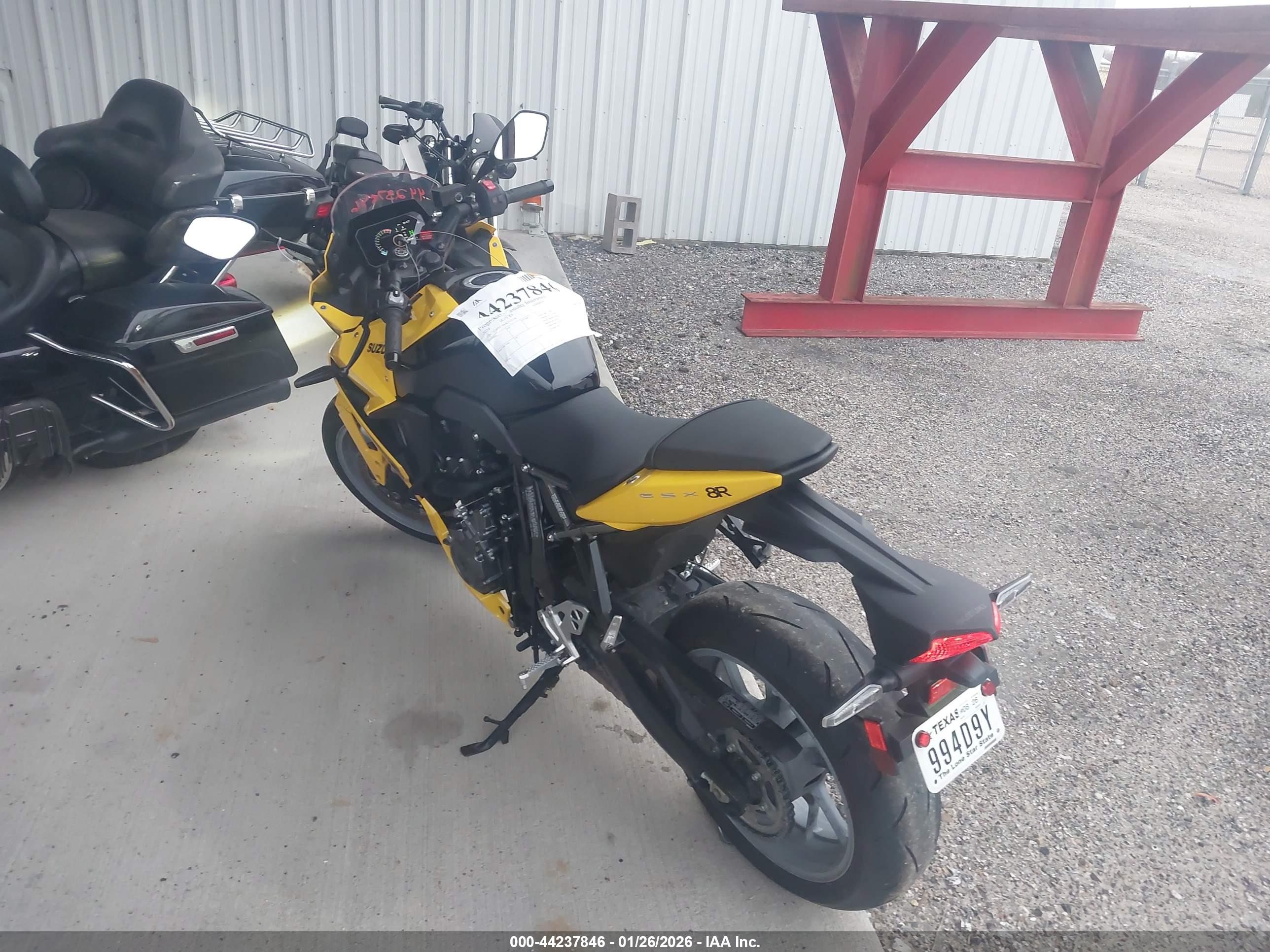 SUZUKI GSX800 image 3