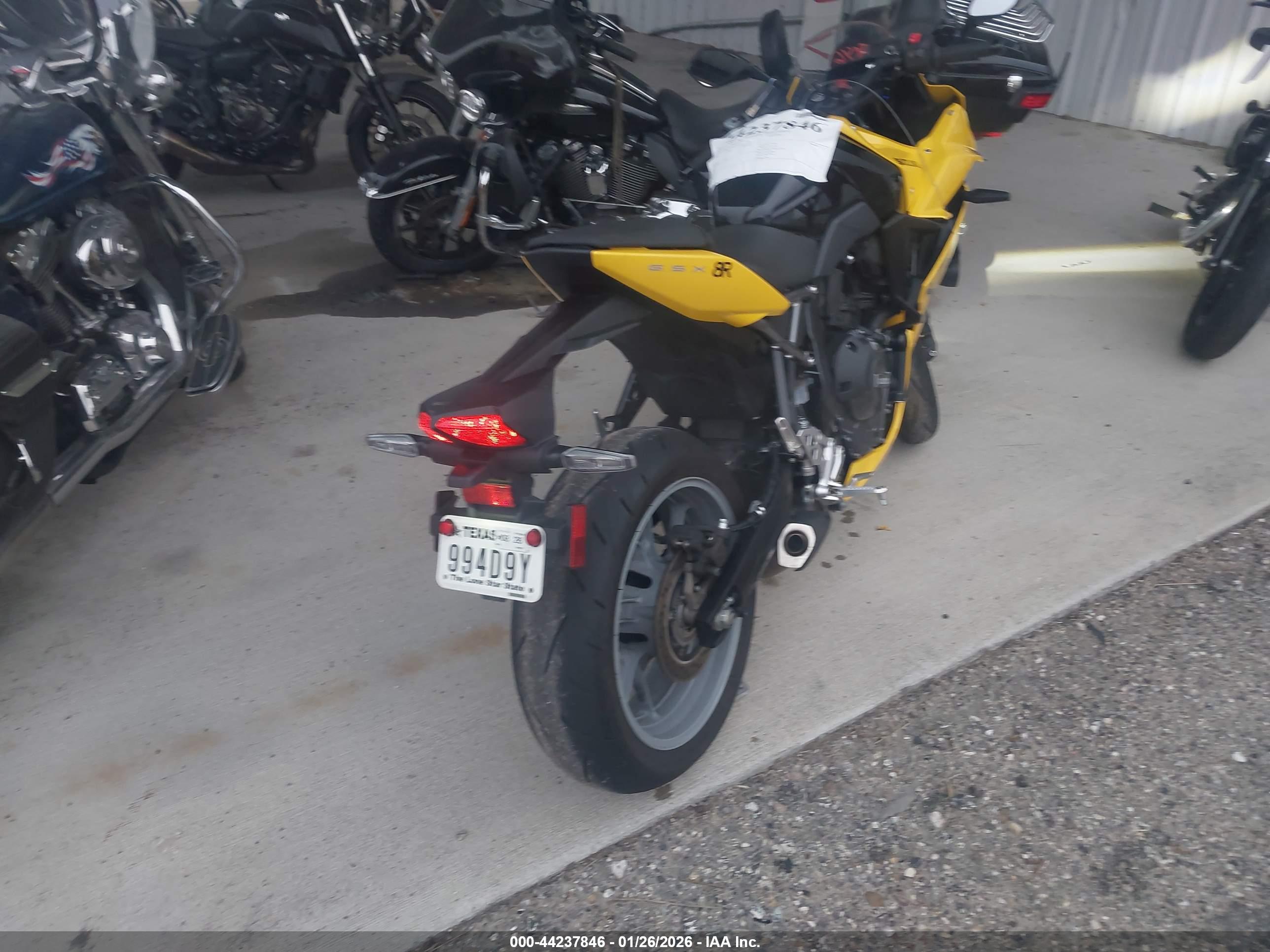 SUZUKI GSX800 image 4