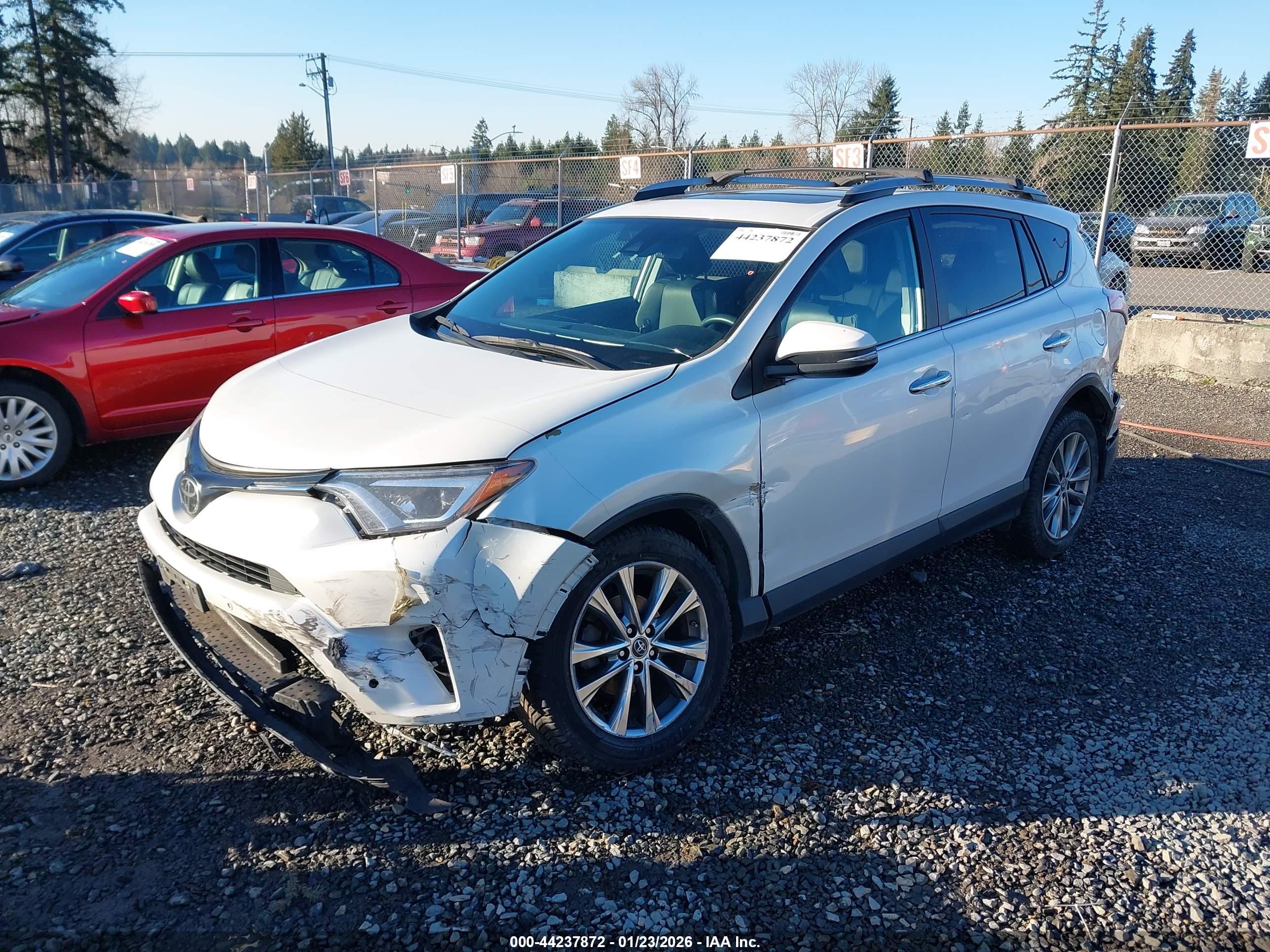 TOYOTA RAV4 image 2