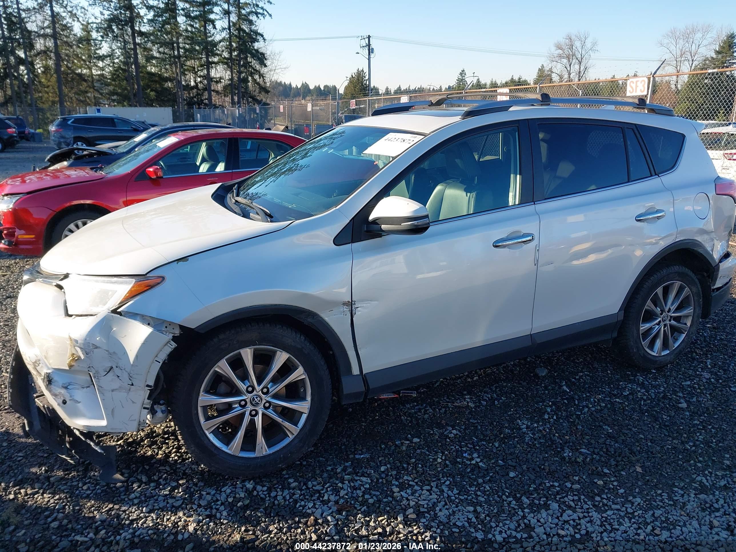 TOYOTA RAV4 image 6