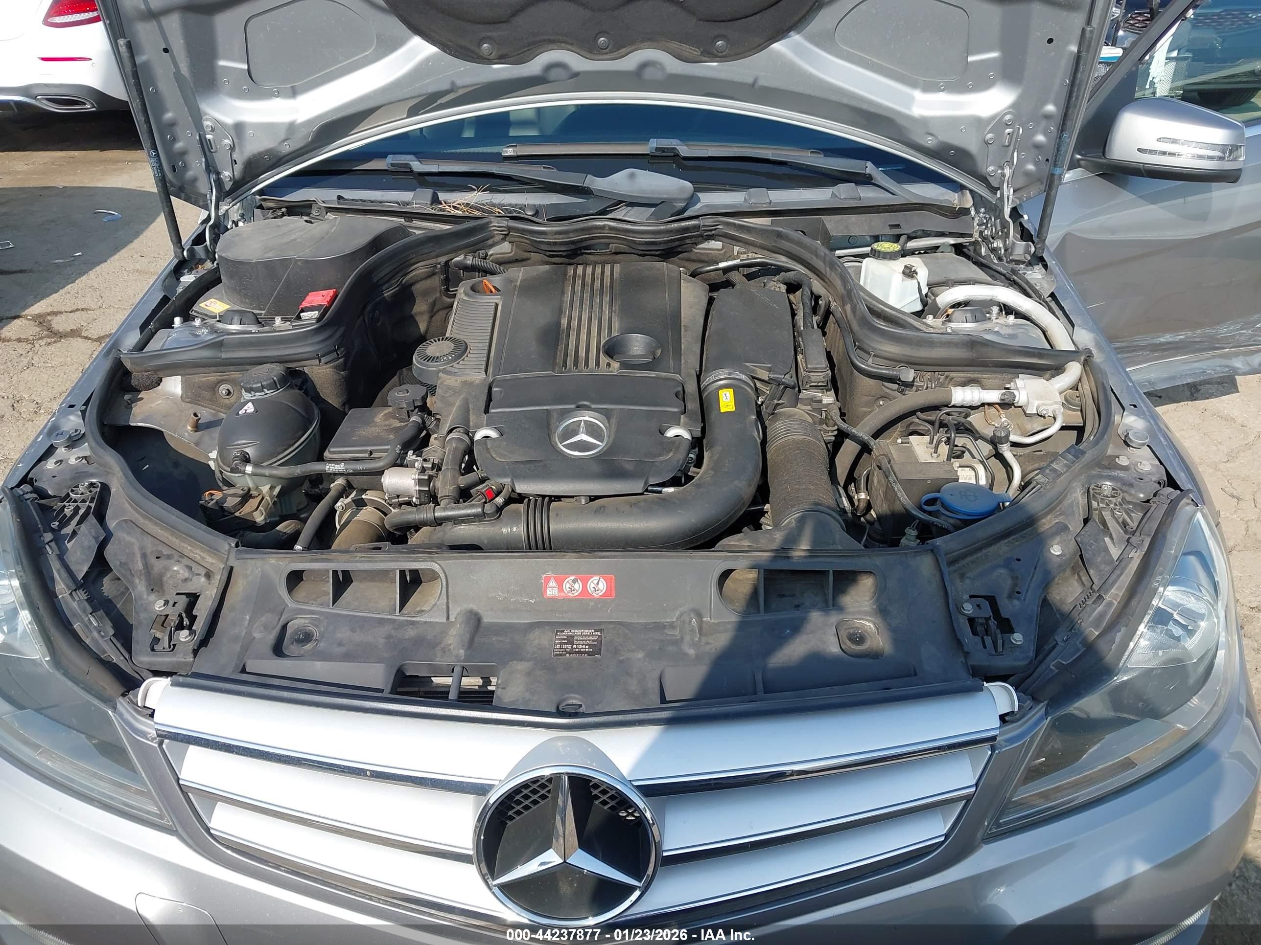 MERCEDES-BENZ C image 10
