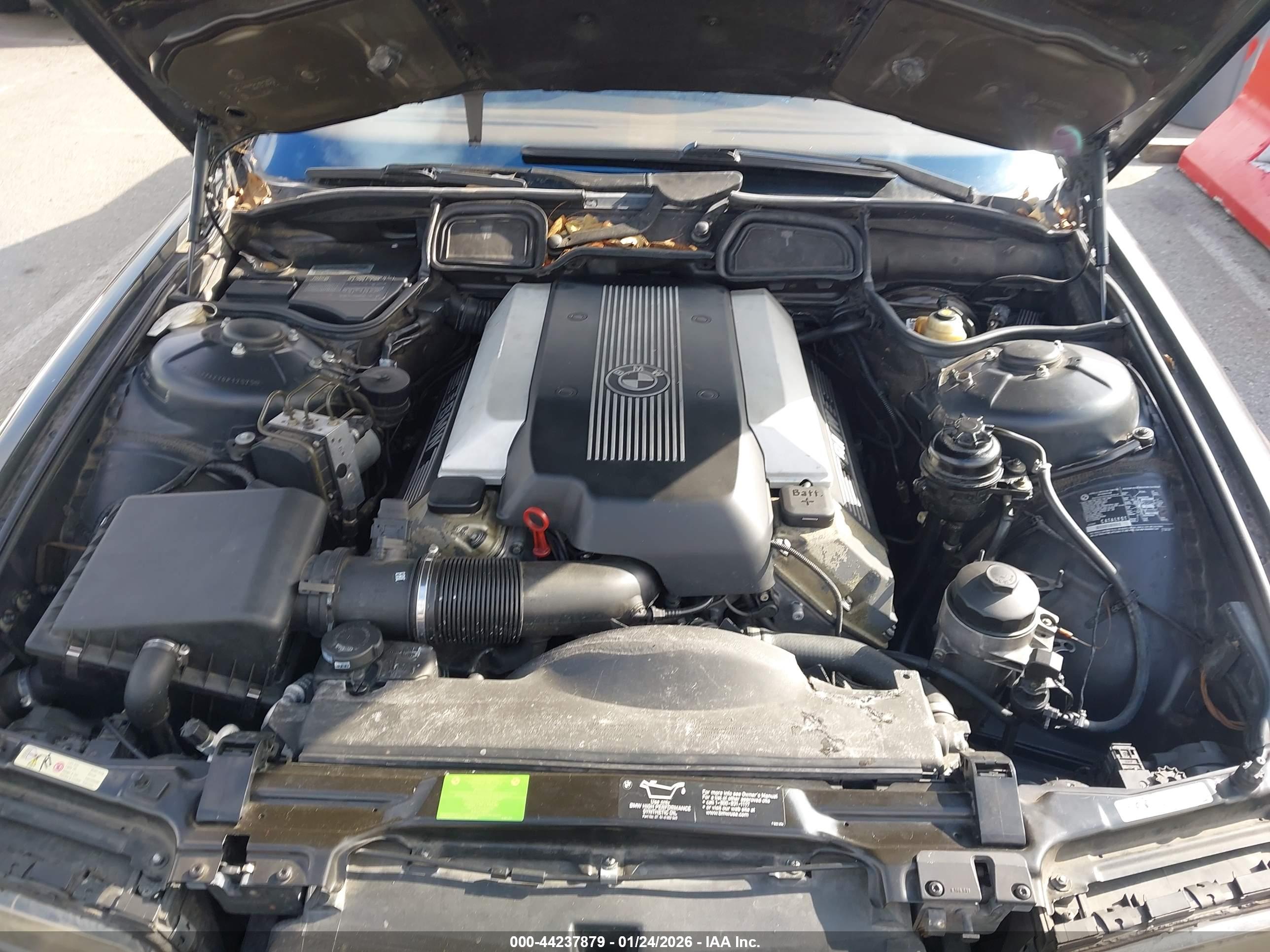 BMW 740IL image 10