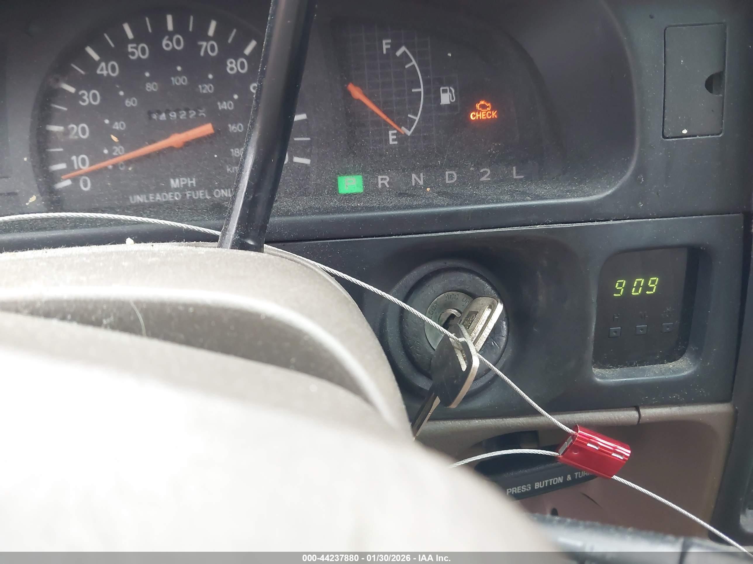 TOYOTA TACOMA image 11