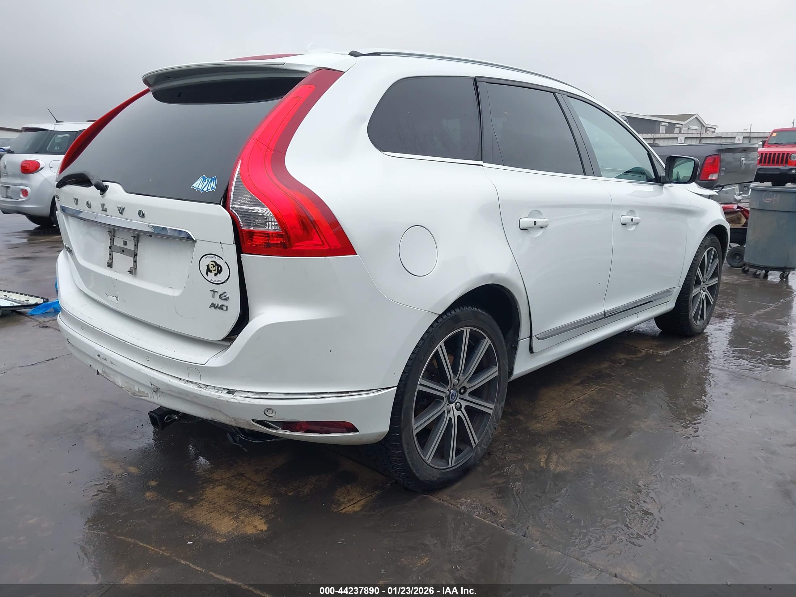 VOLVO XC60 image 4