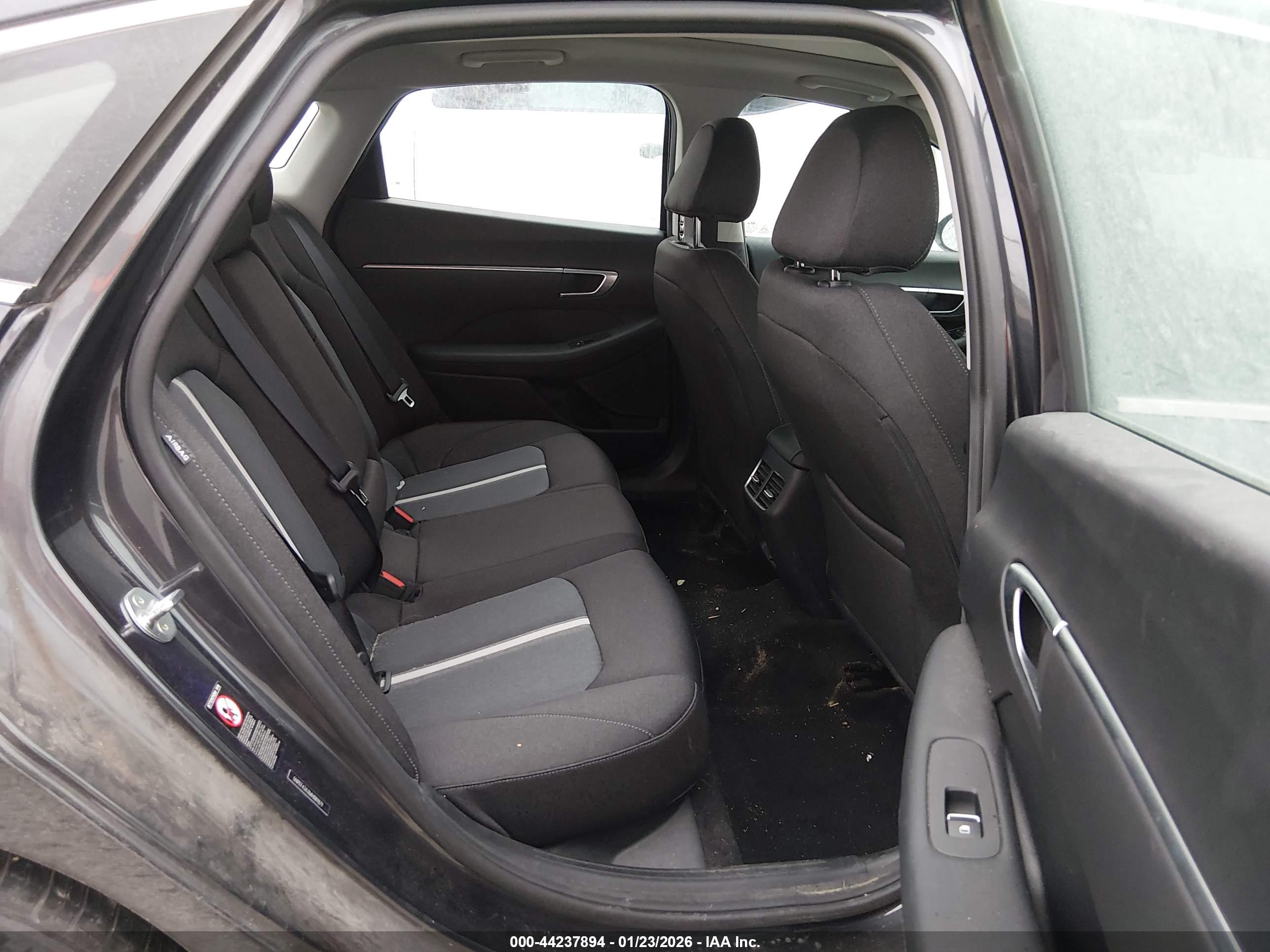 HYUNDAI SONATA image 8