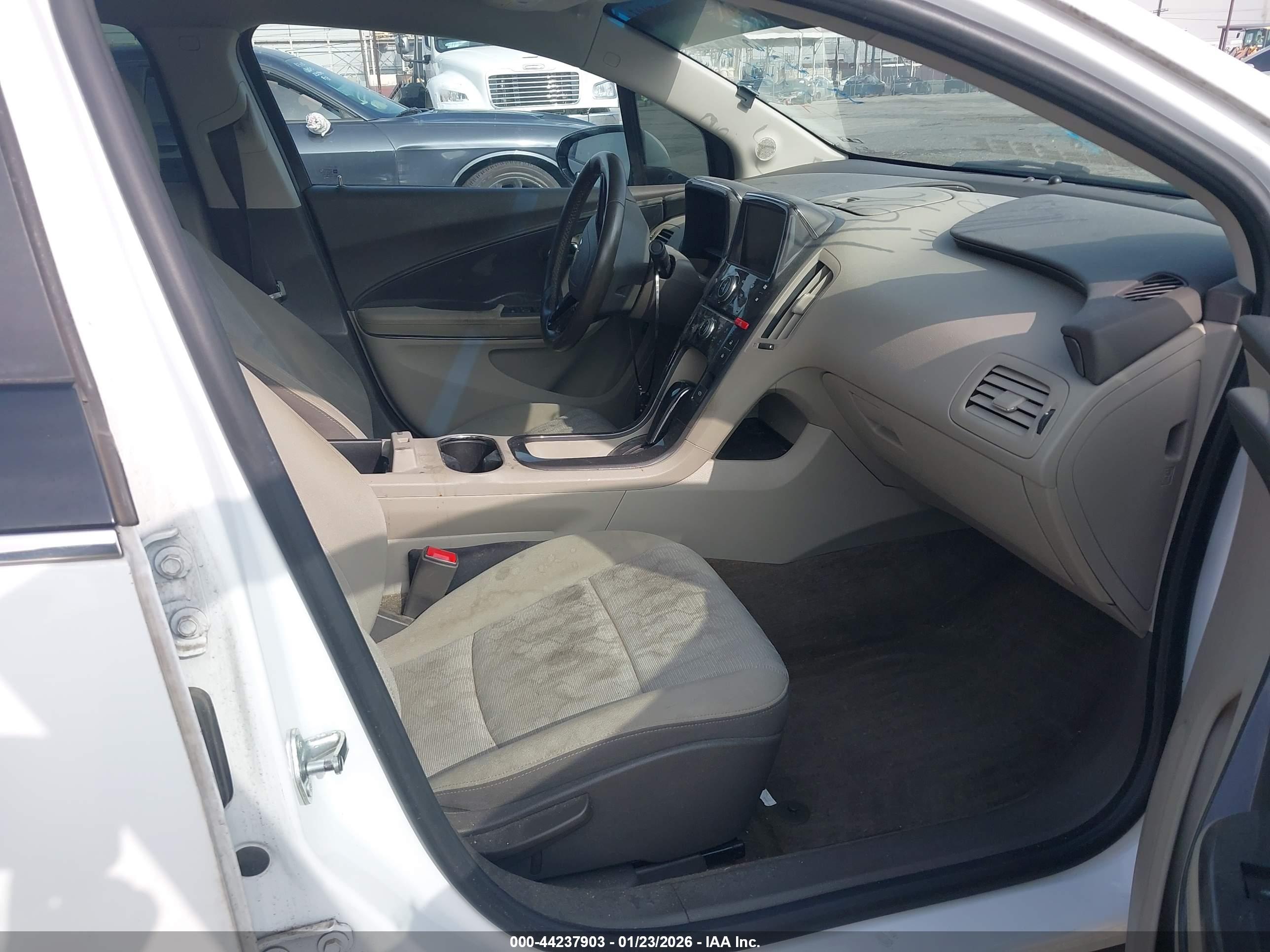 CHEVROLET VOLT image 5