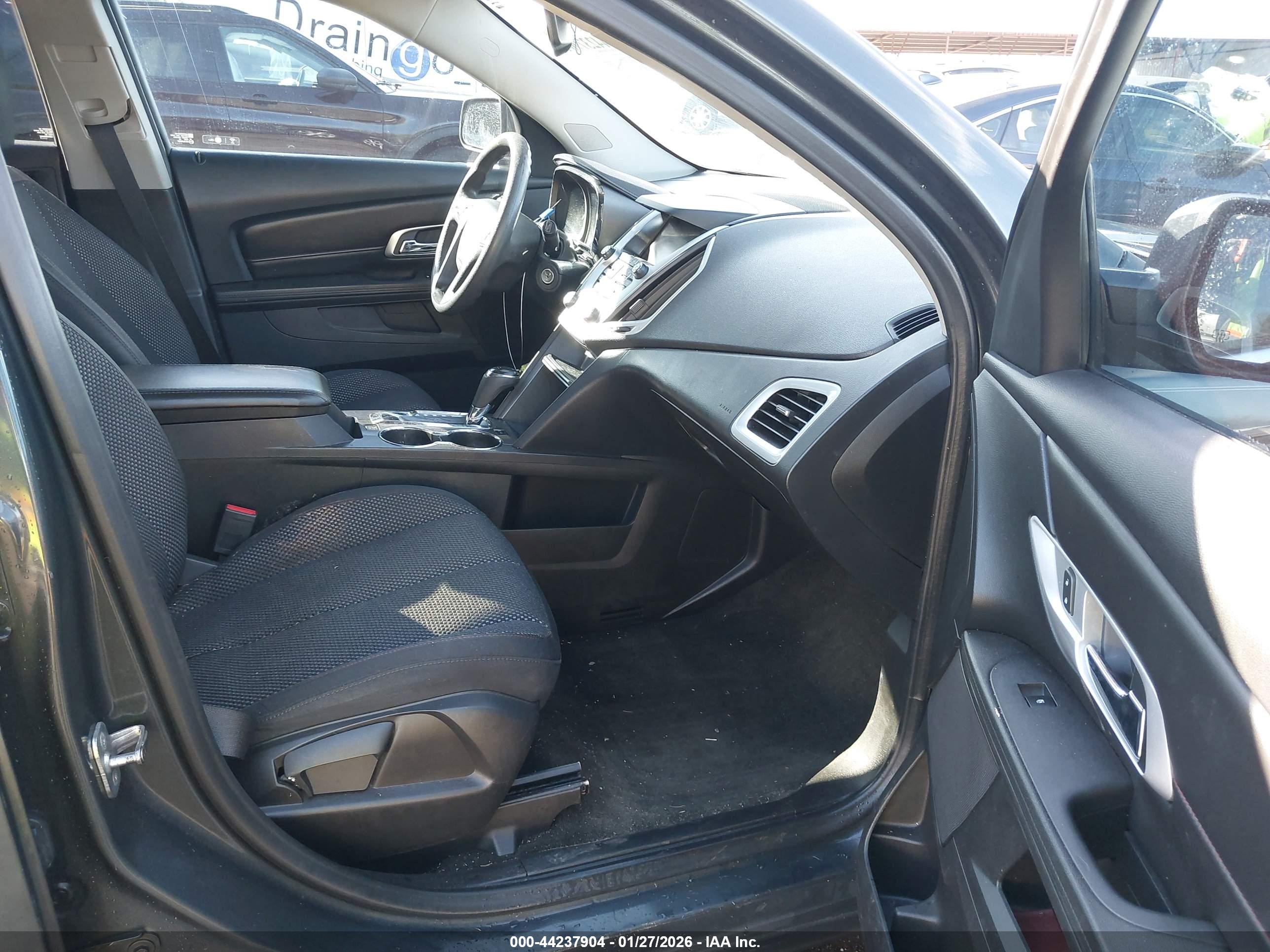 GMC TERRAIN image 5