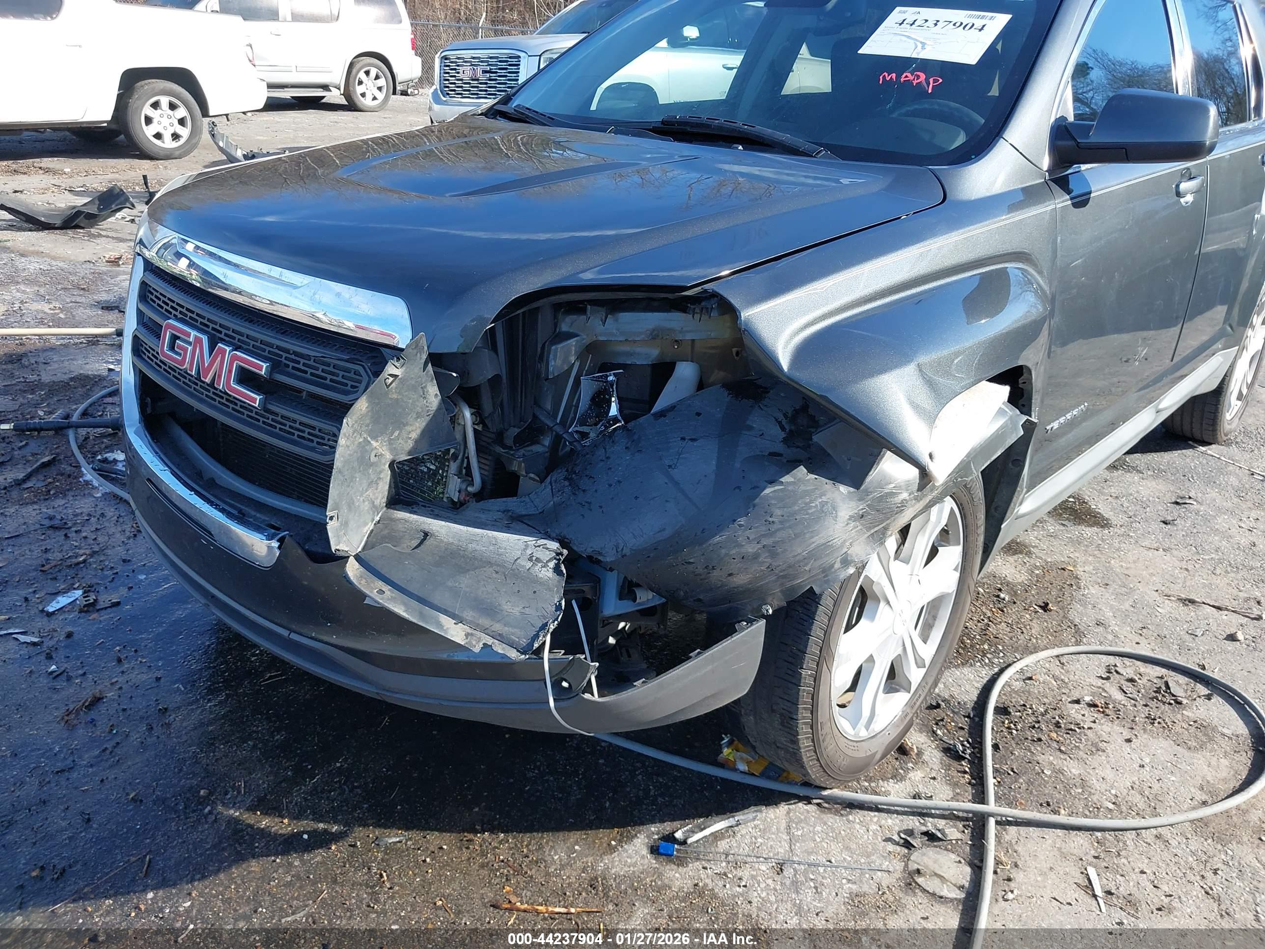 GMC TERRAIN image 6