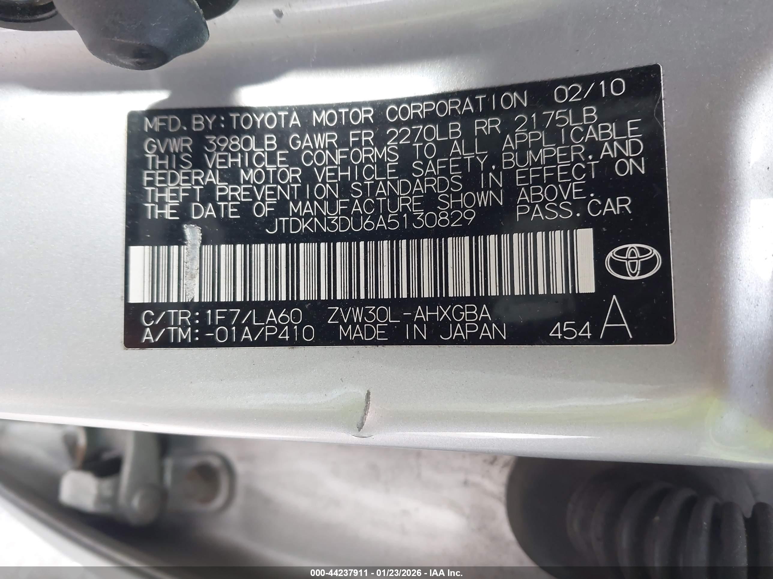 TOYOTA PRIUS image 9