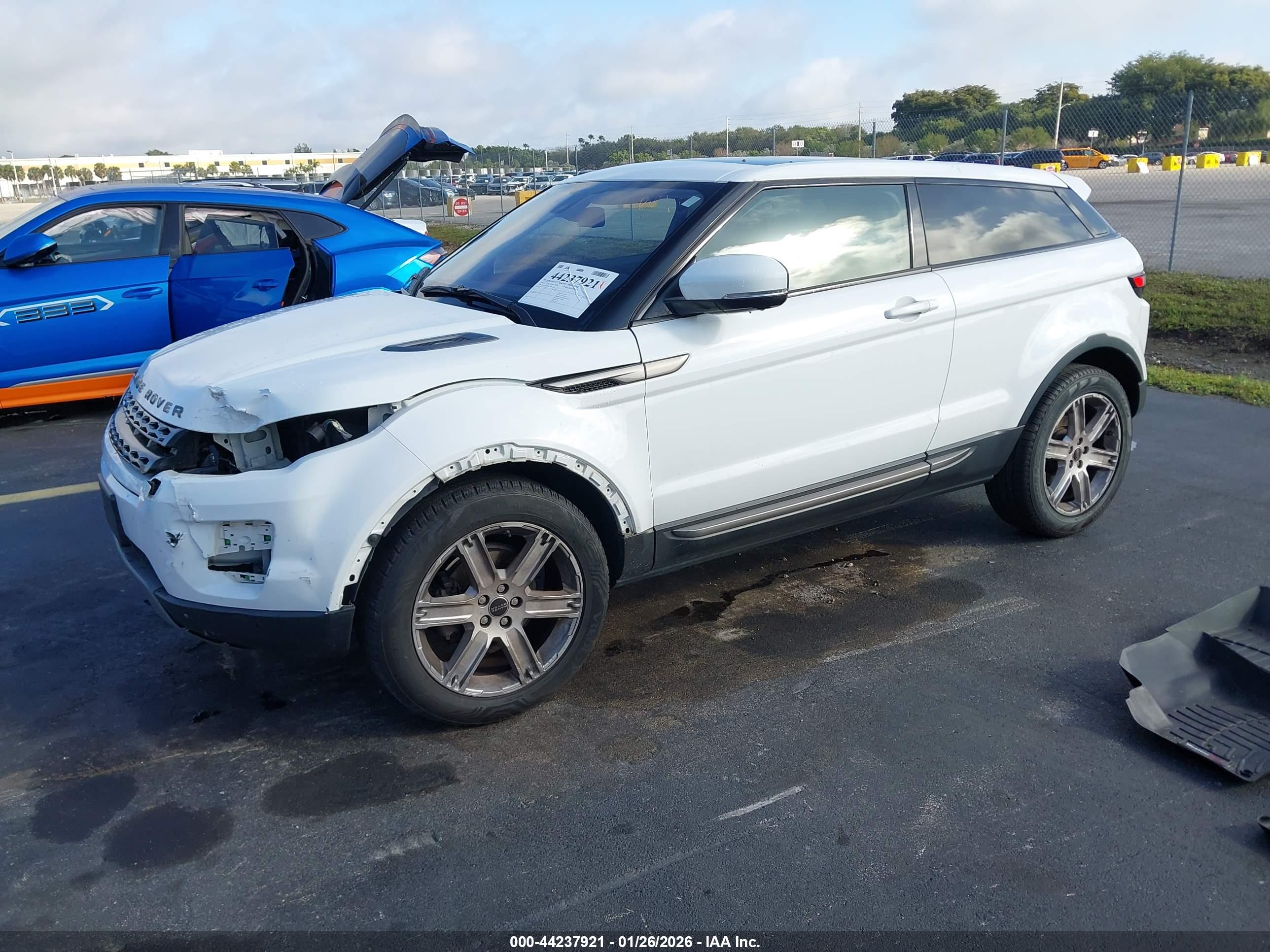 LAND ROVER image 2