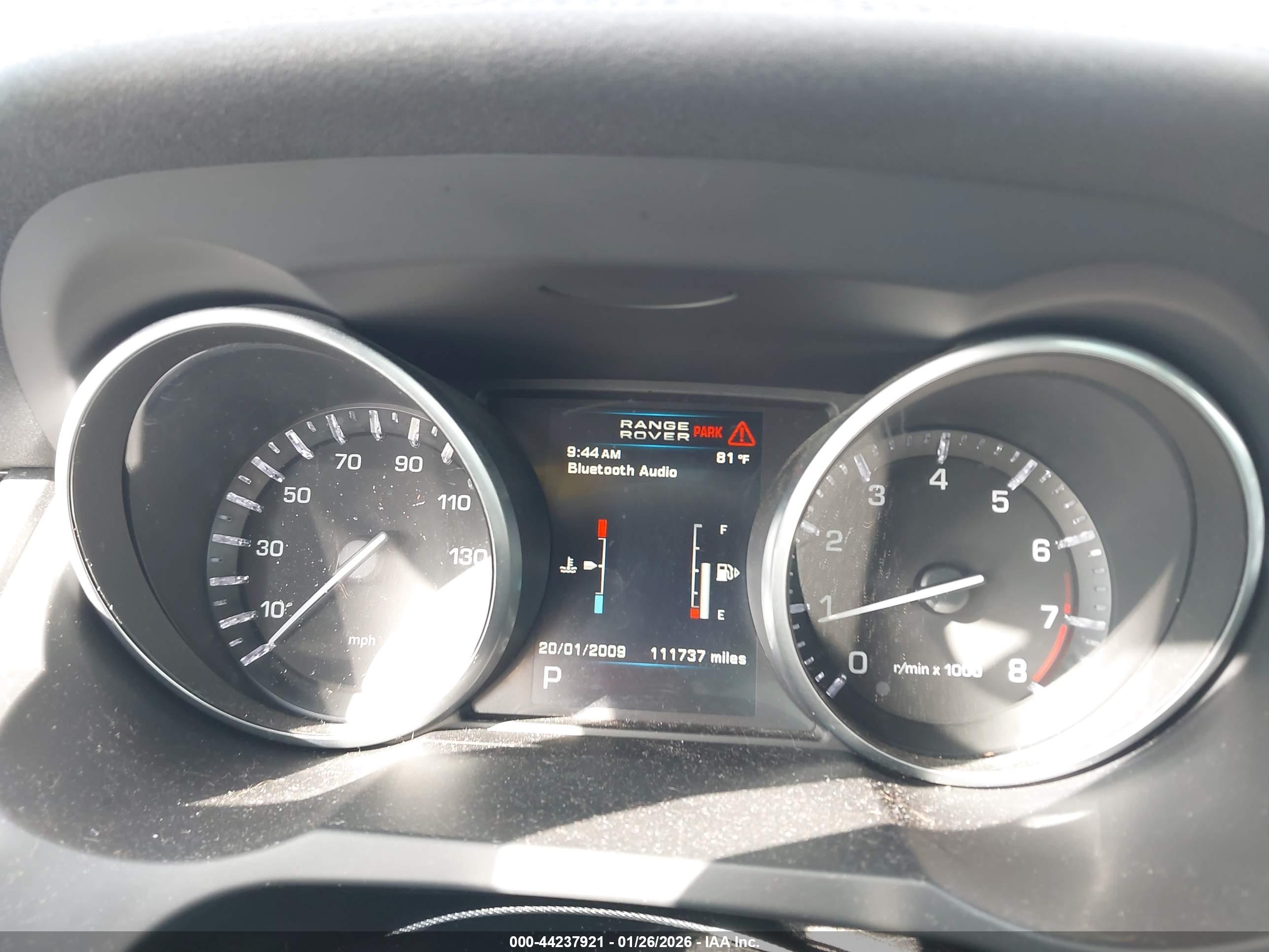 LAND ROVER image 7