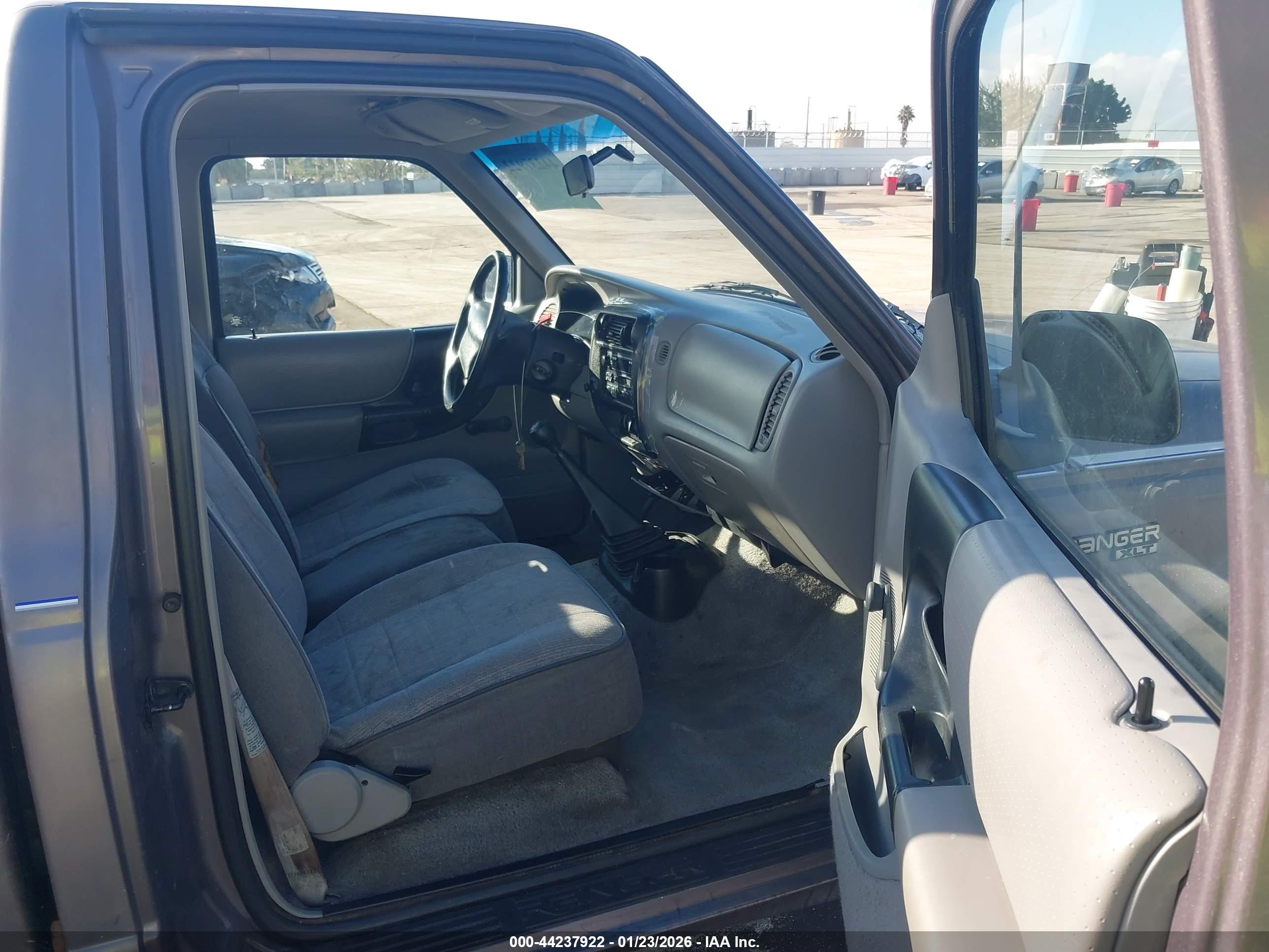 FORD RANGER image 5