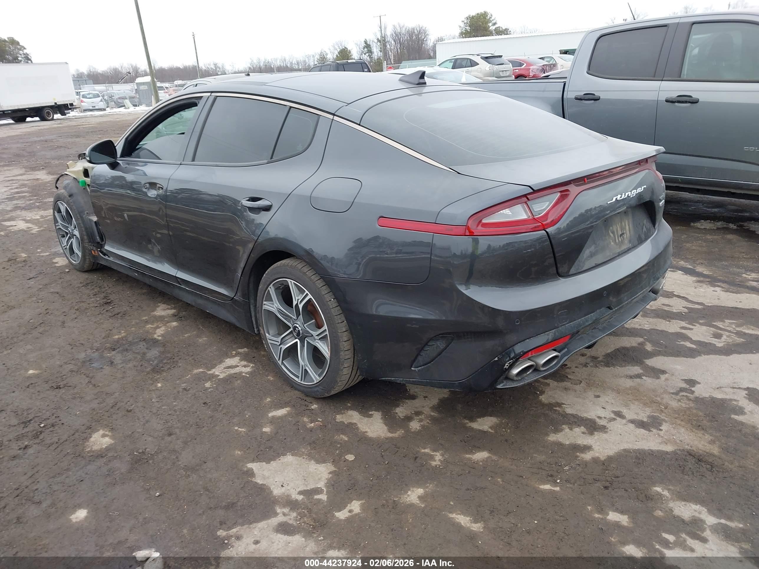 KIA STINGER image 3
