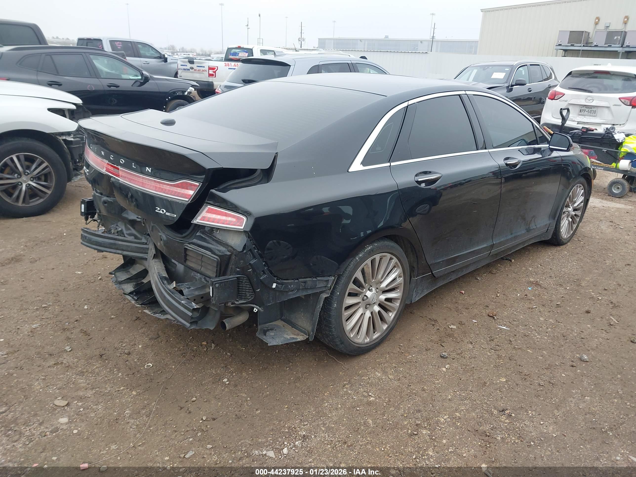 LINCOLN MKZ image 4