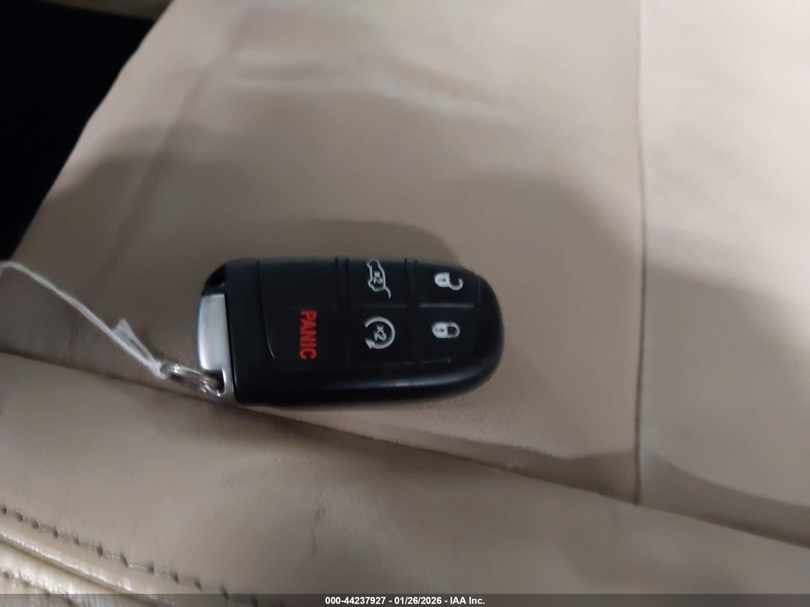 JEEP GRAND image 11
