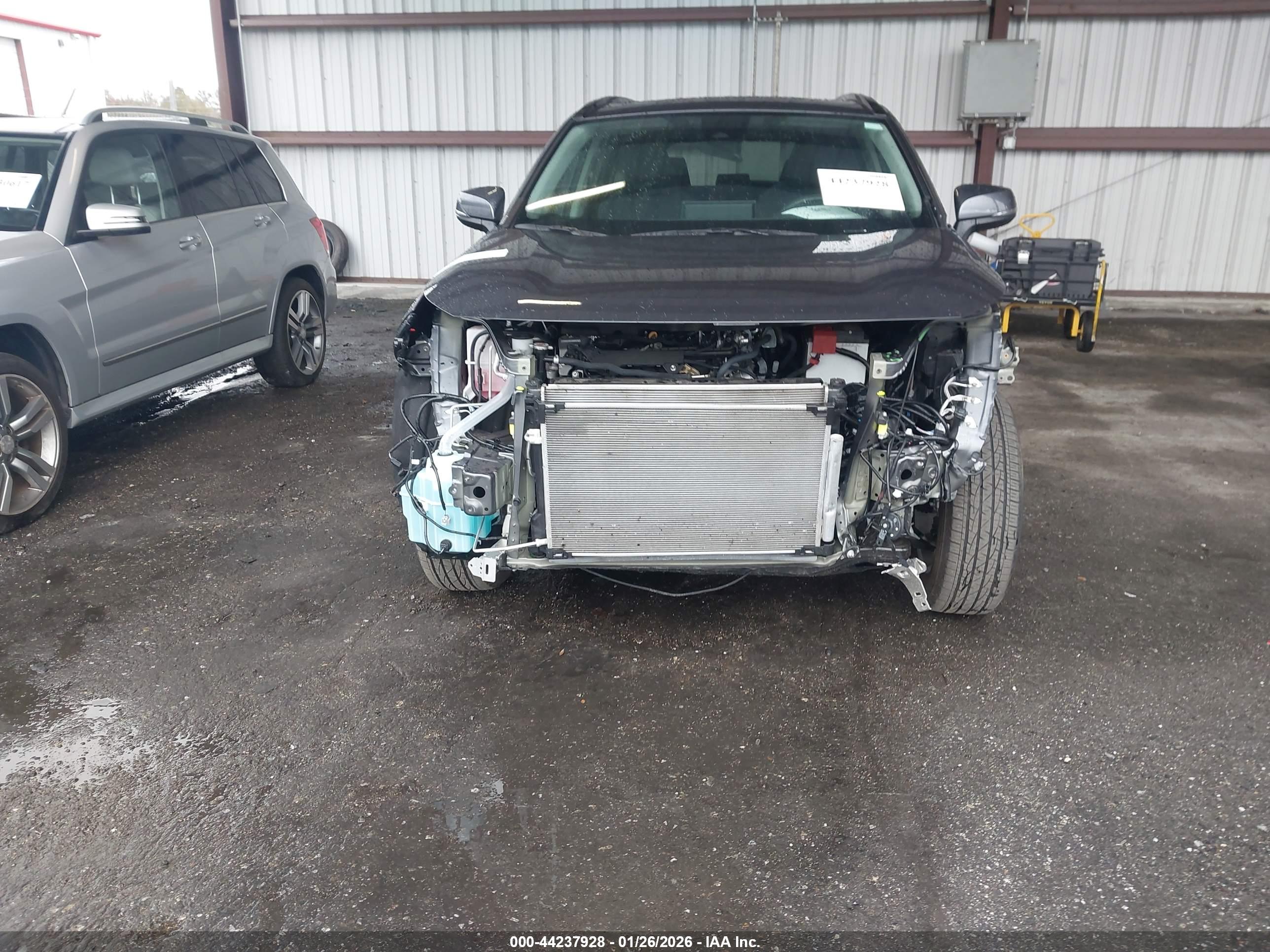 TOYOTA RAV4 image 6