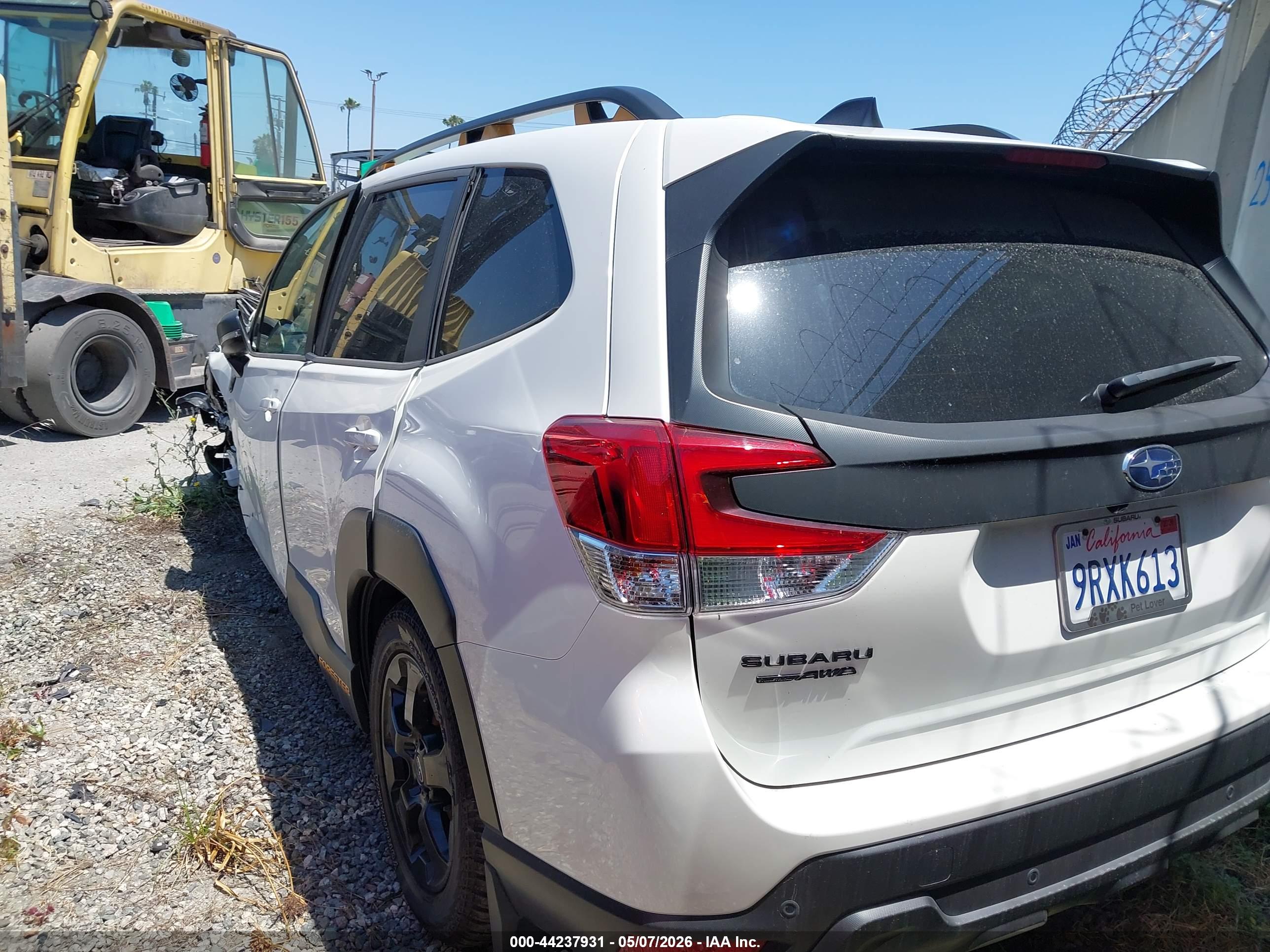SUBARU FORESTER image 3
