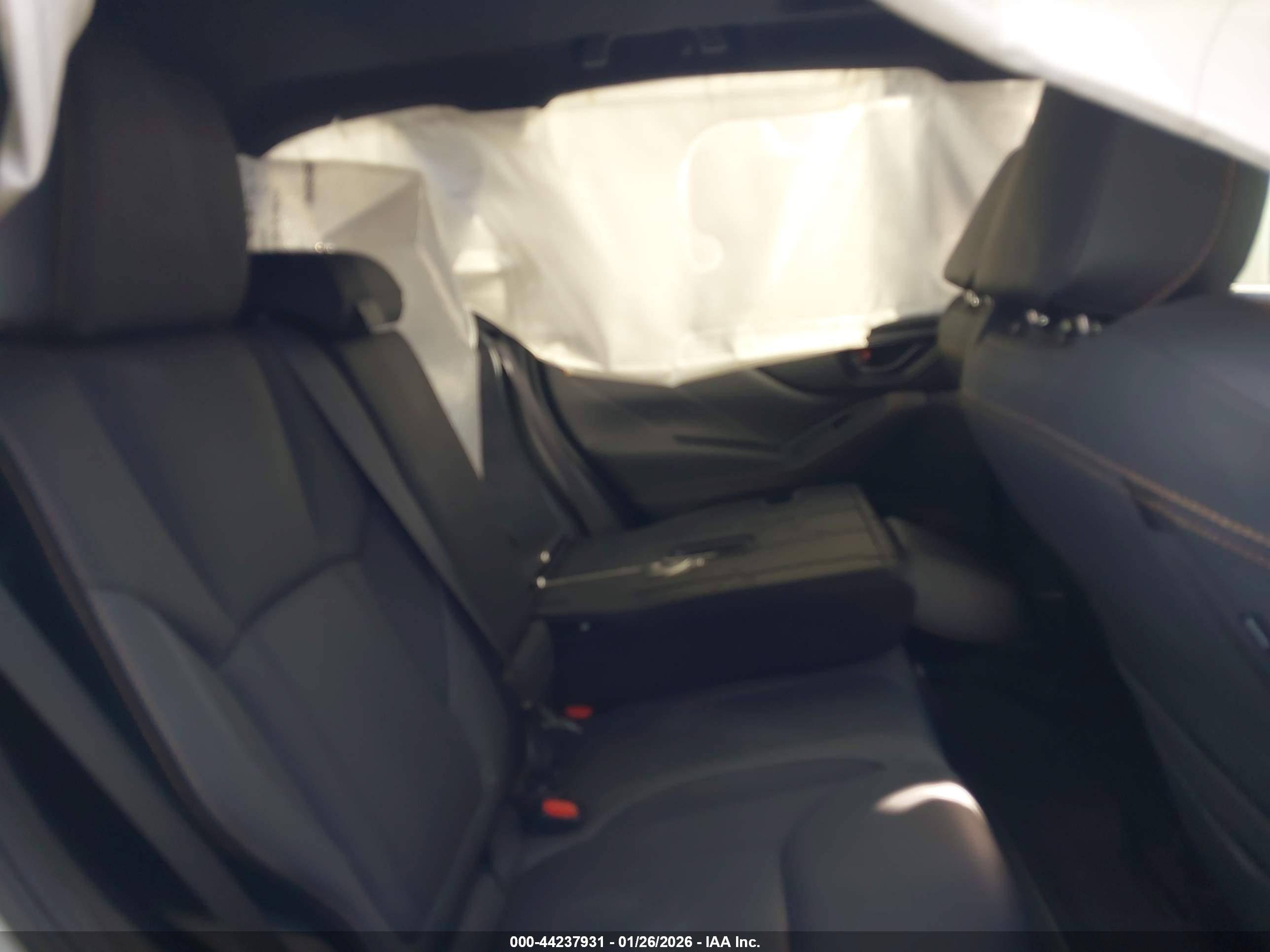 SUBARU FORESTER image 8