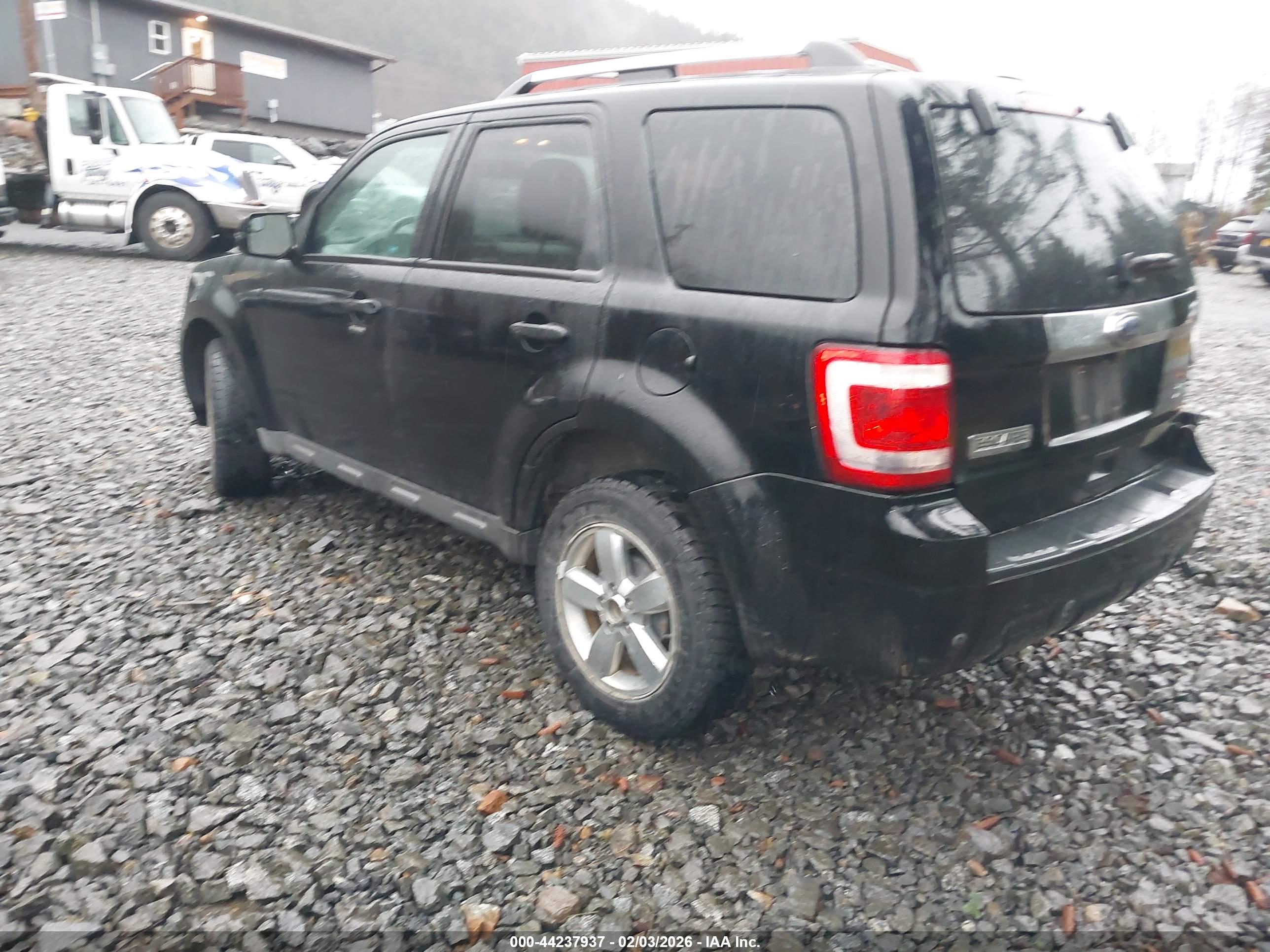 FORD ESCAPE image 3