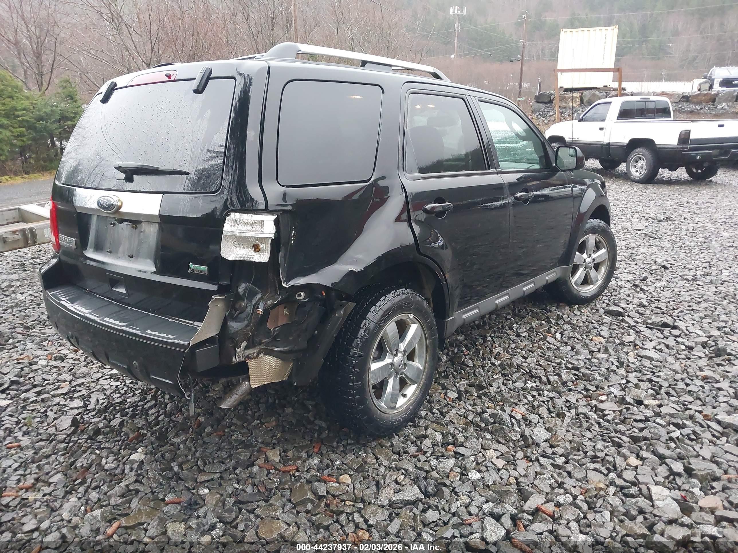 FORD ESCAPE image 4