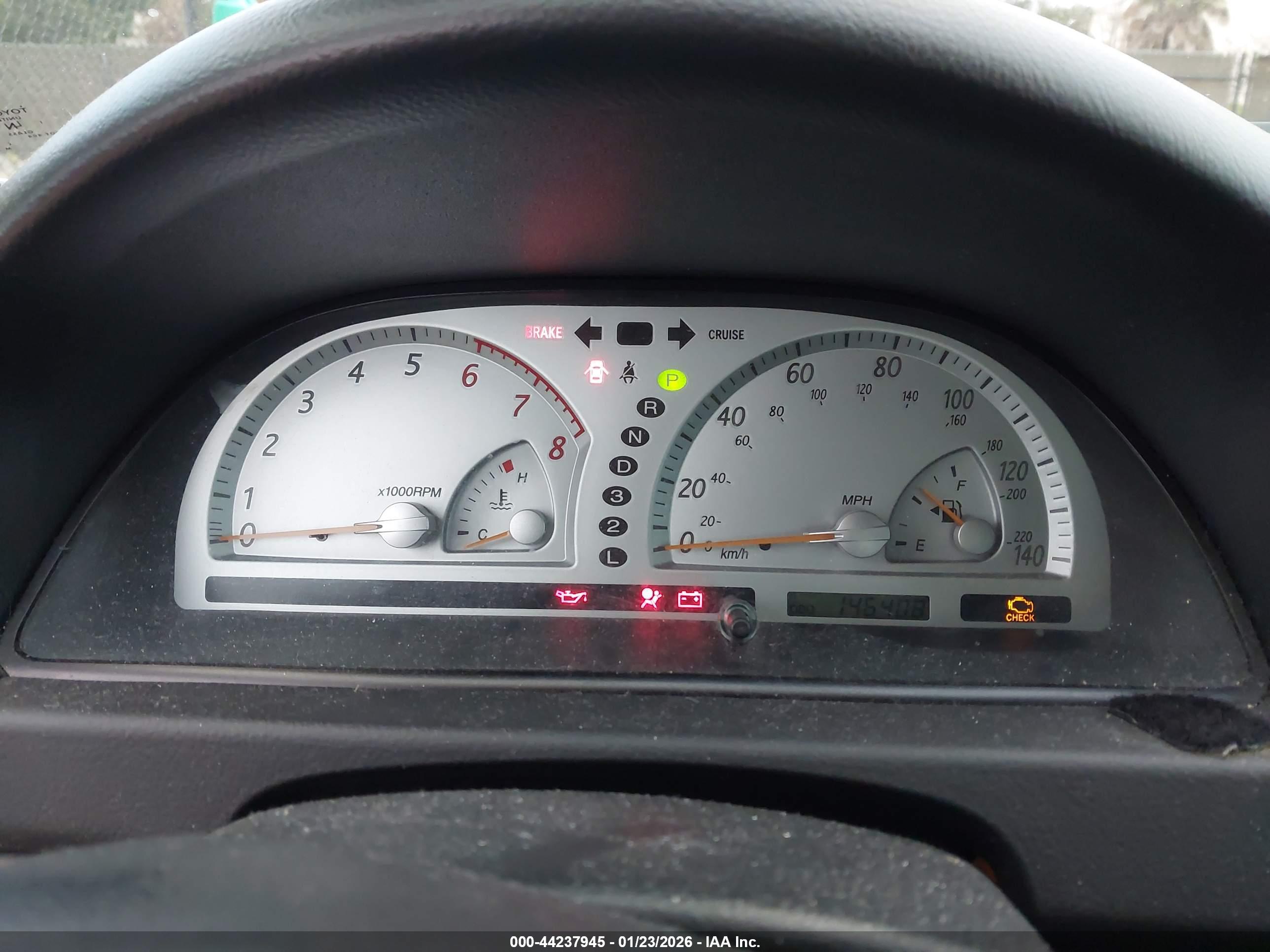 TOYOTA CAMRY image 7
