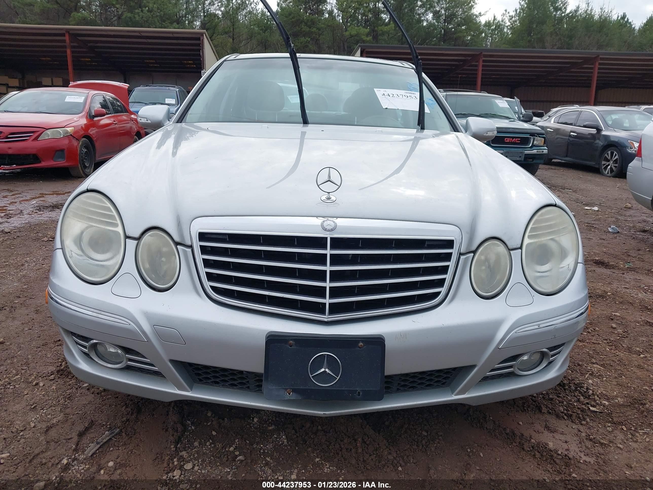 MERCEDES-BENZ E image 6