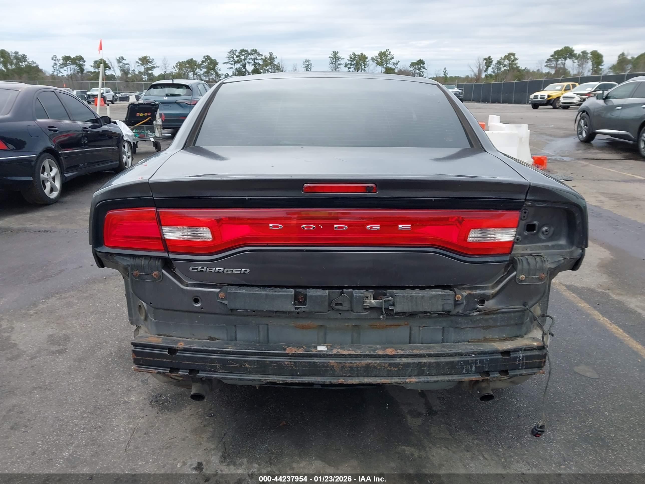 DODGE CHARGER image 6