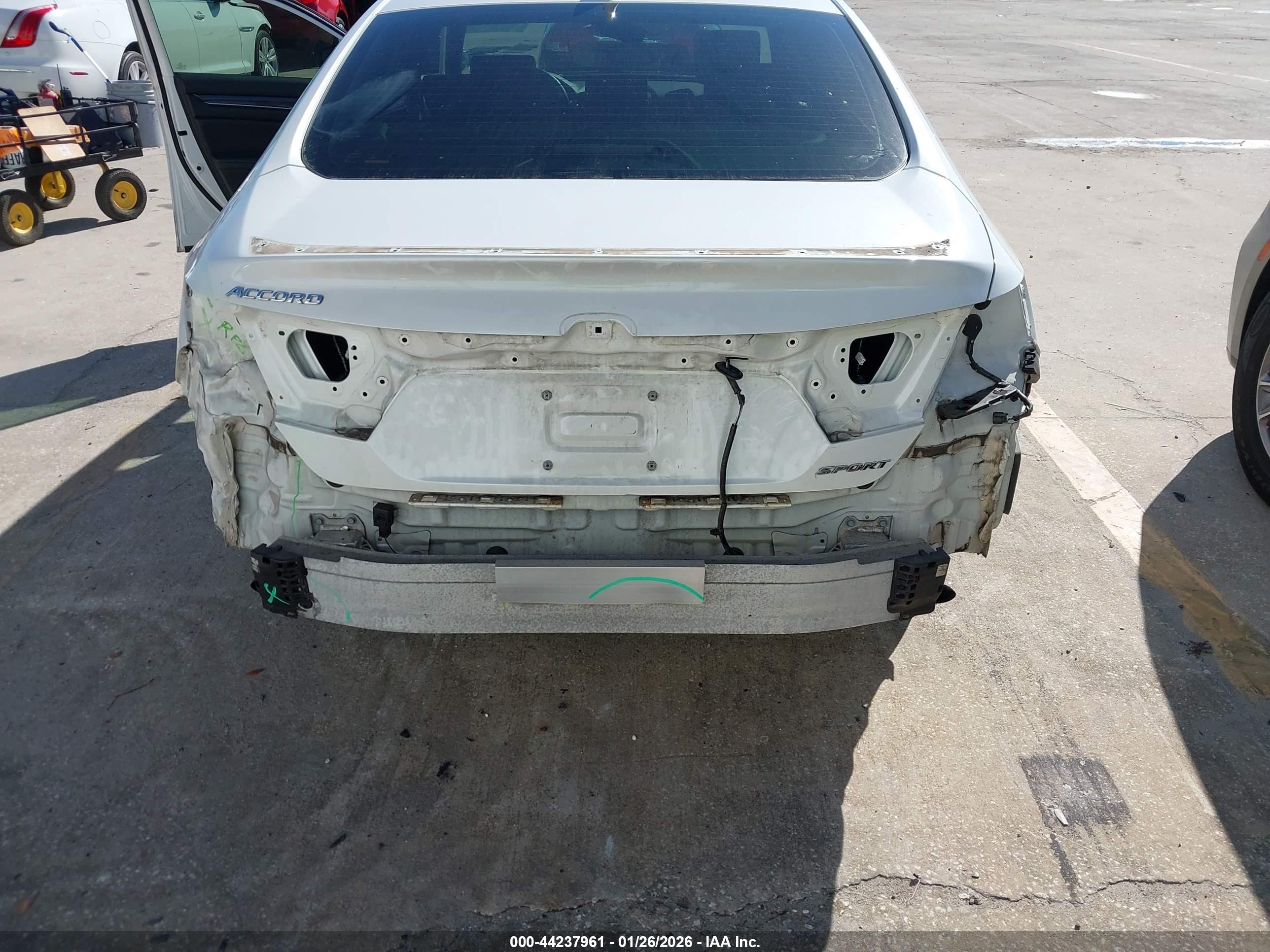 HONDA ACCORD image 6