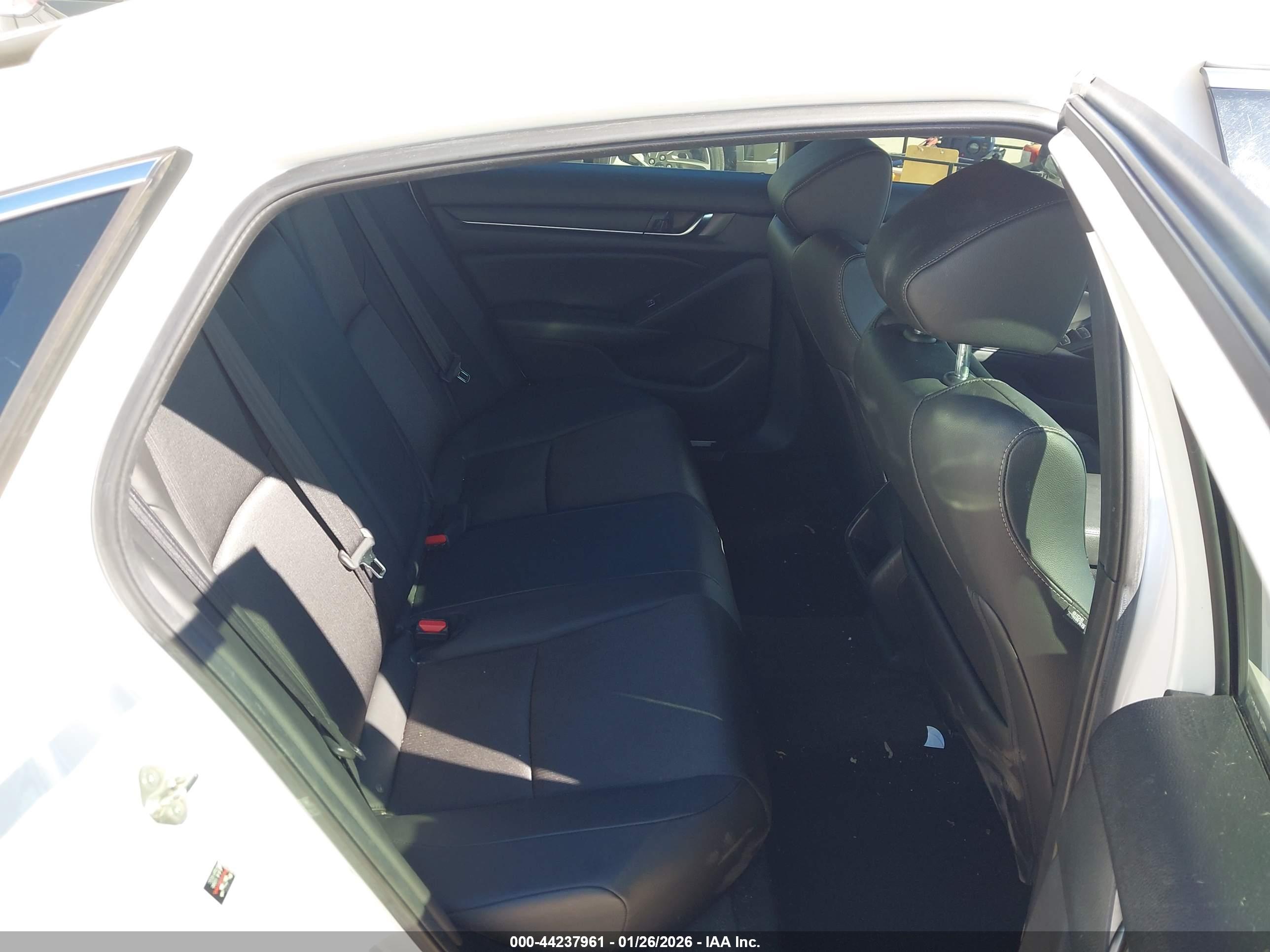HONDA ACCORD image 8