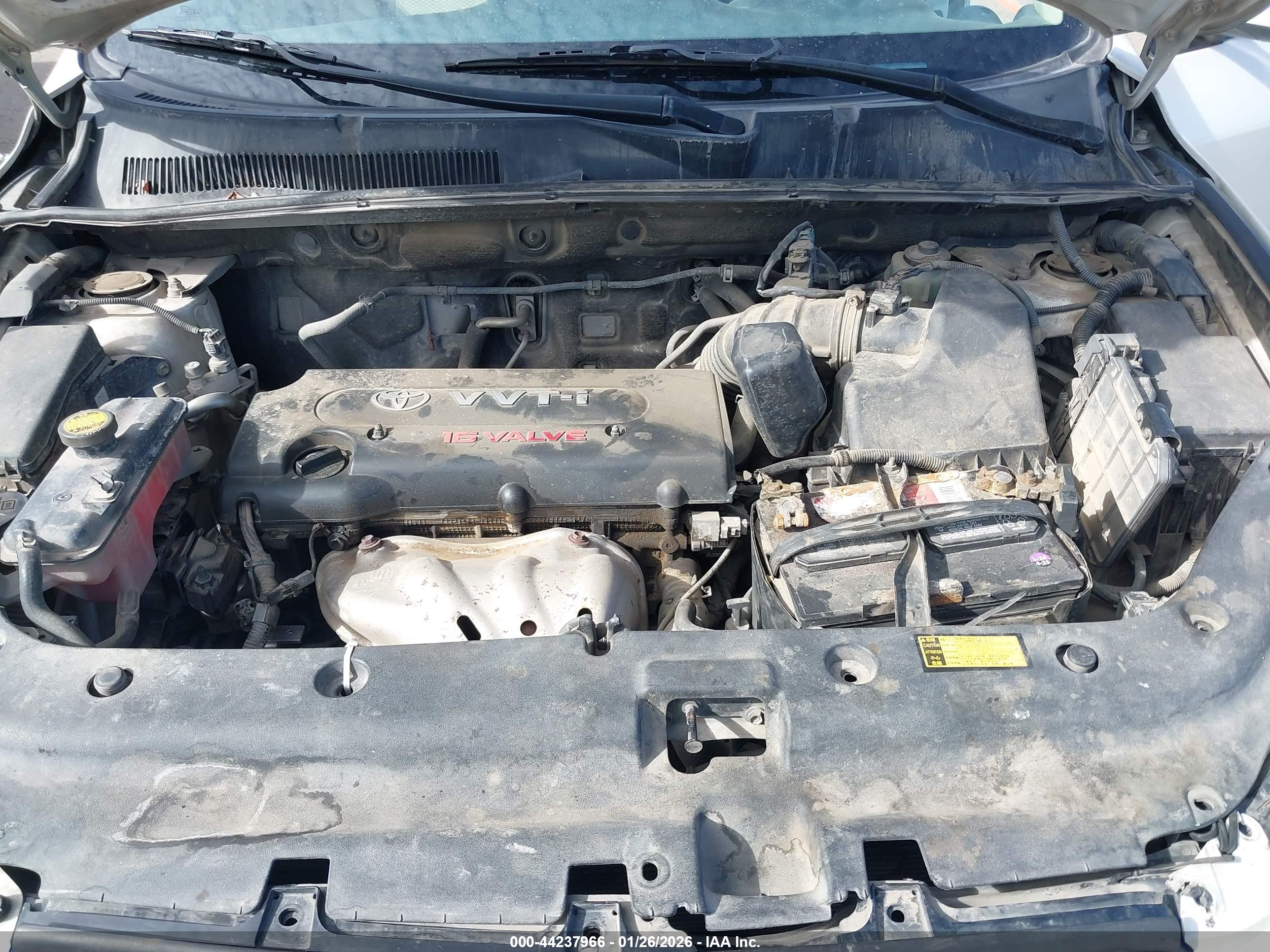 TOYOTA RAV4 image 10