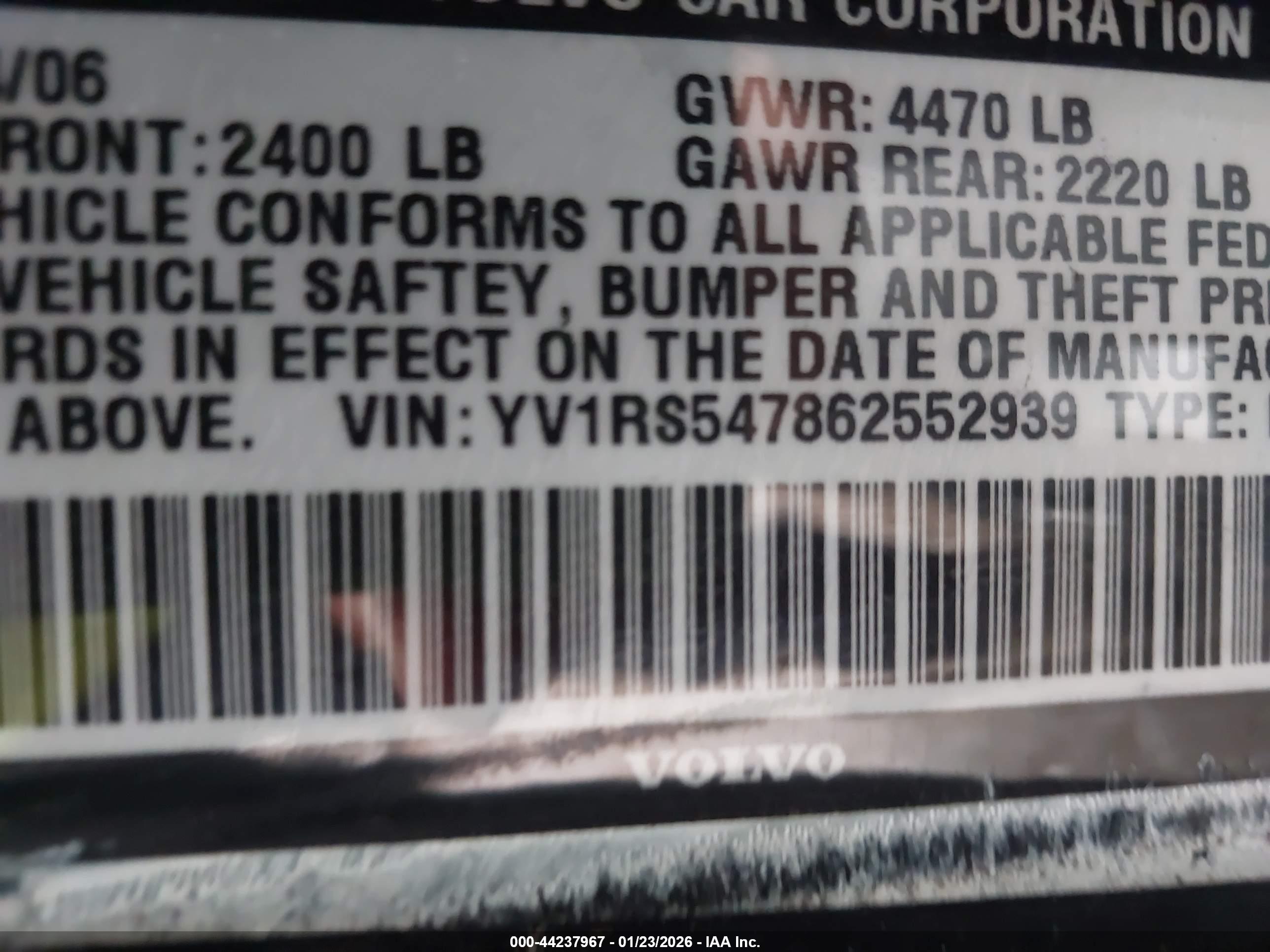 VOLVO S60 image 9
