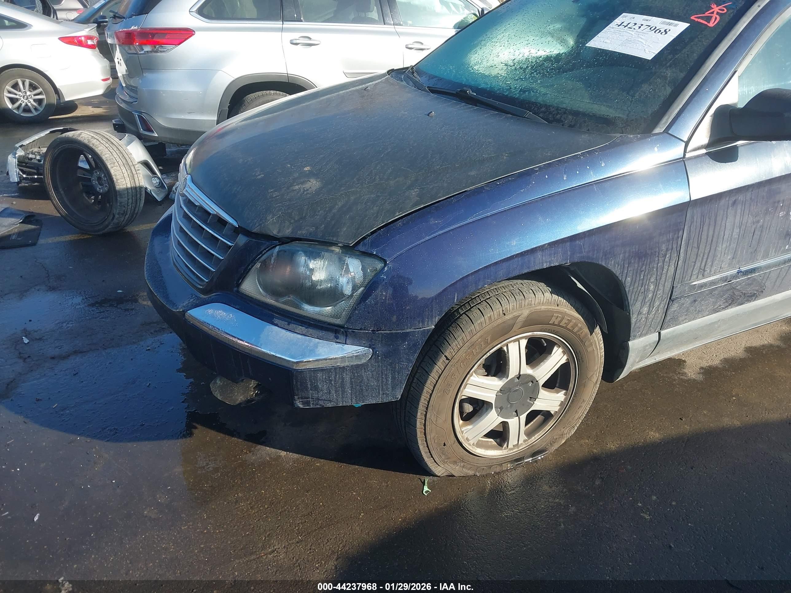 CHRYSLER PACIFICA image 6