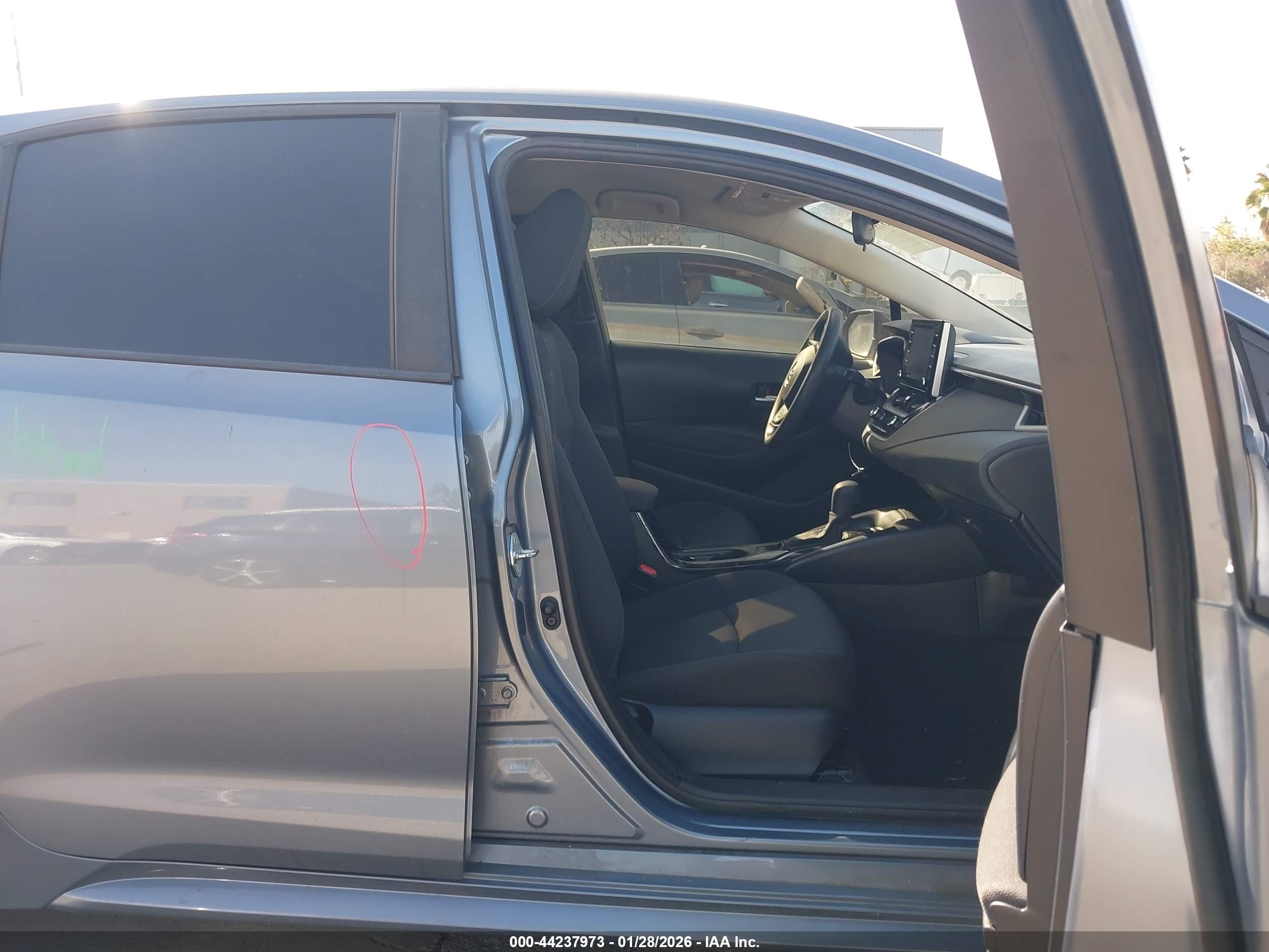 TOYOTA COROLLA image 5