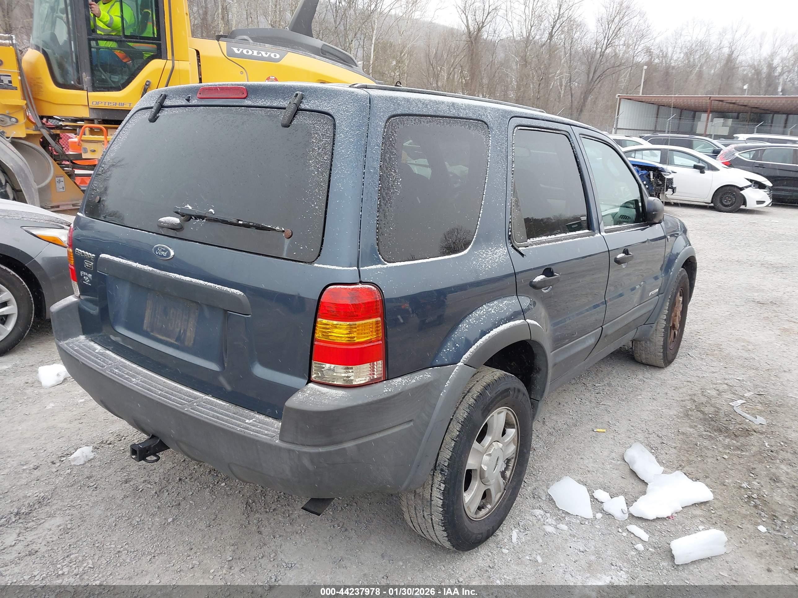 FORD ESCAPE image 4