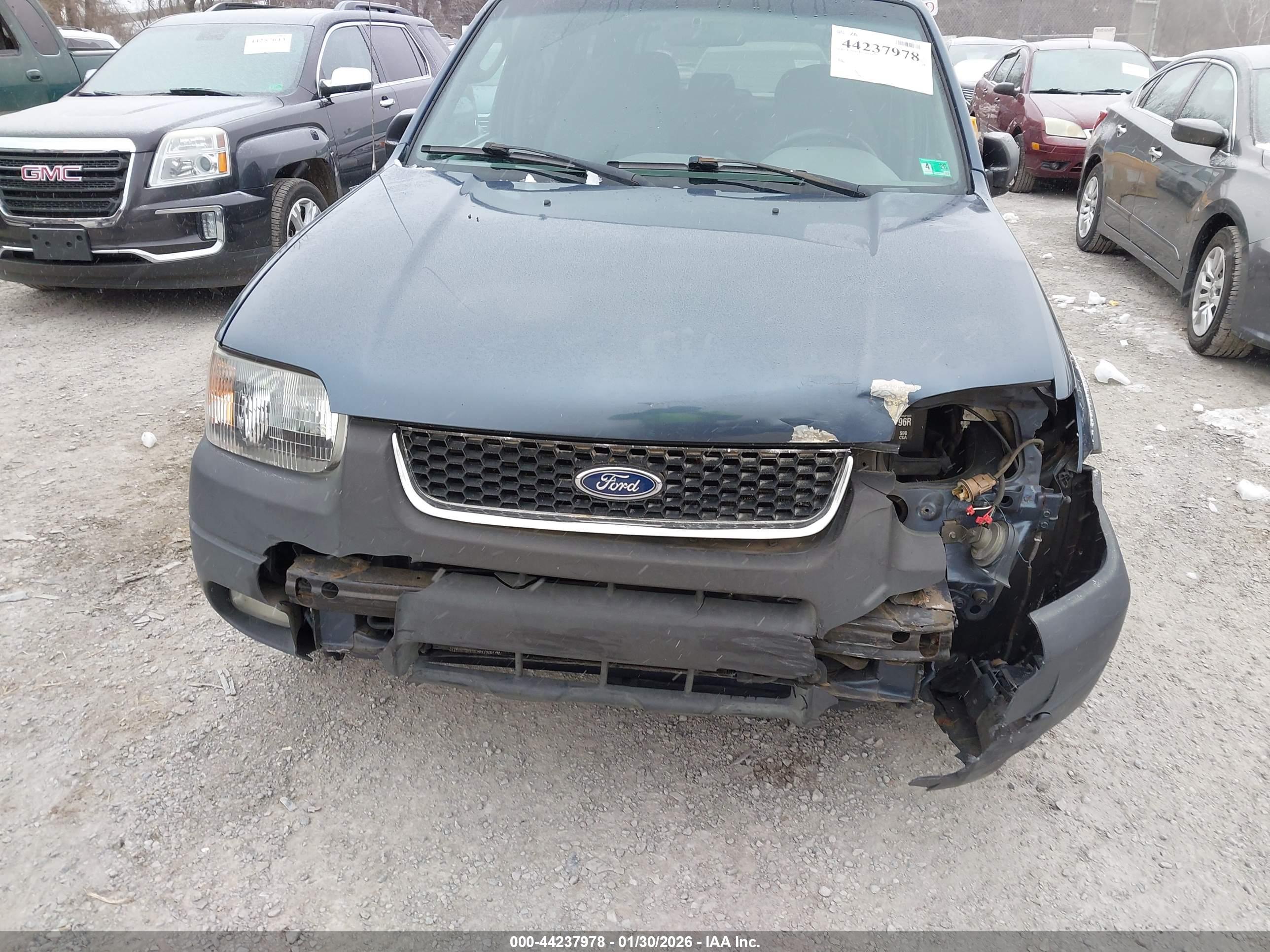 FORD ESCAPE image 6