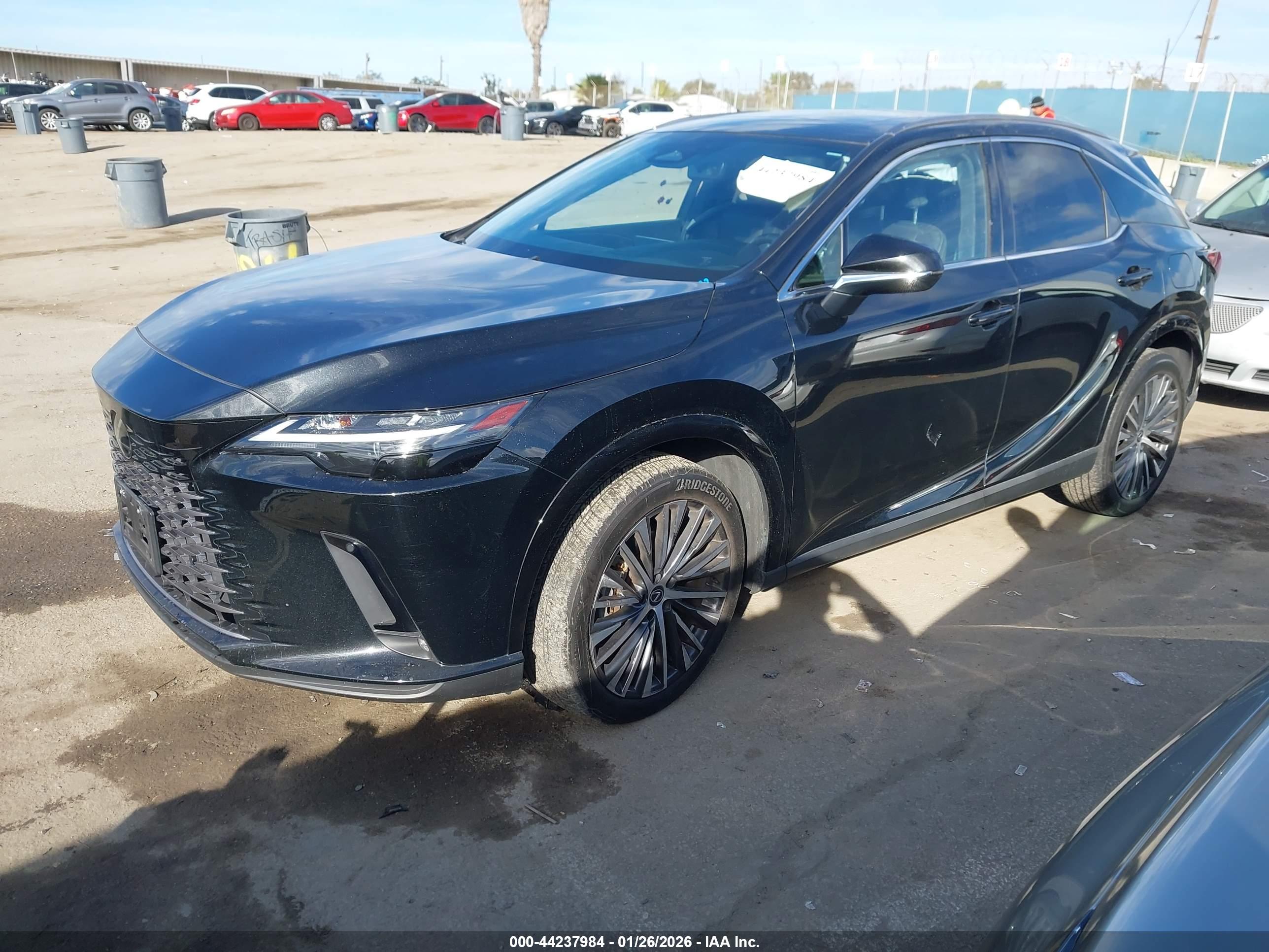 LEXUS RX image 2