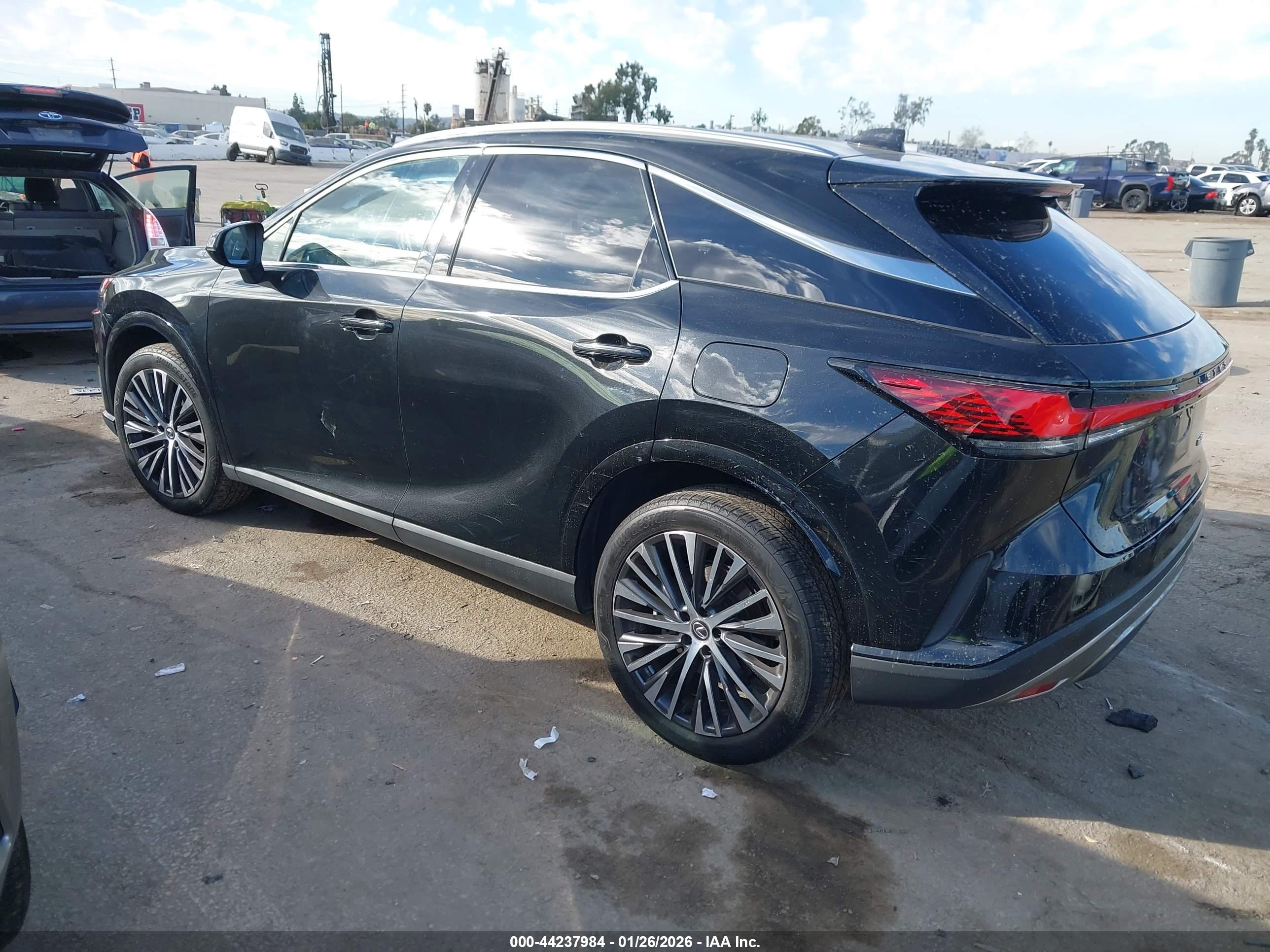 LEXUS RX image 3