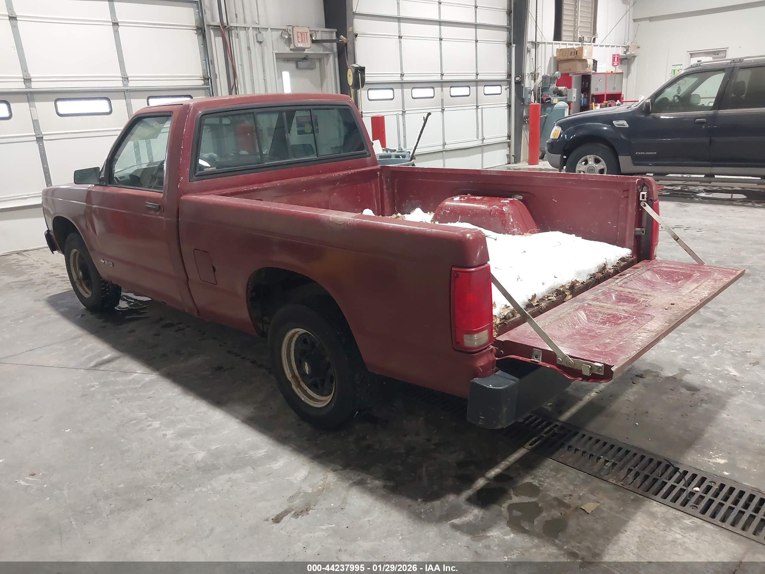 CHEVROLET S image 3