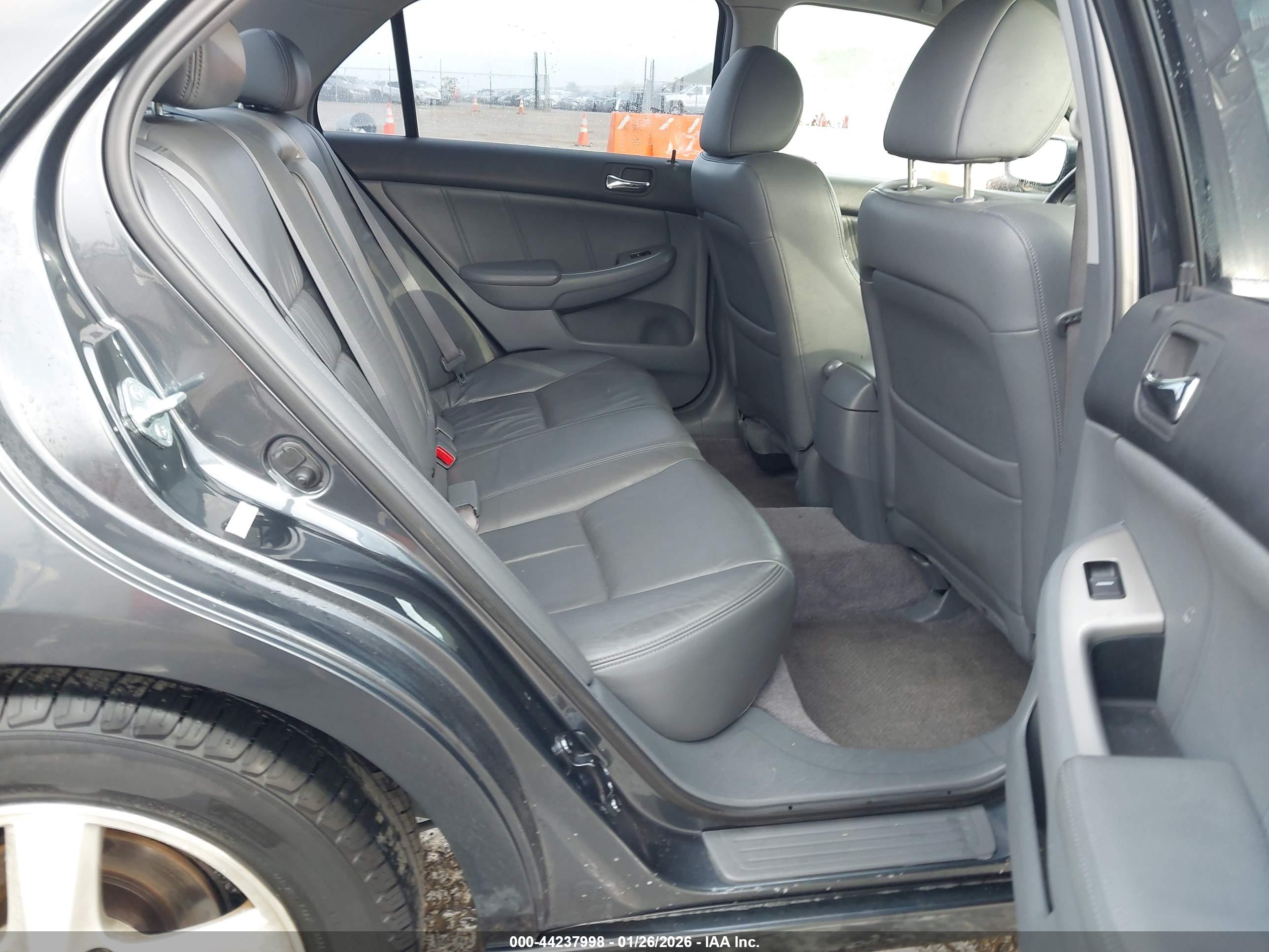 HONDA ACCORD image 8