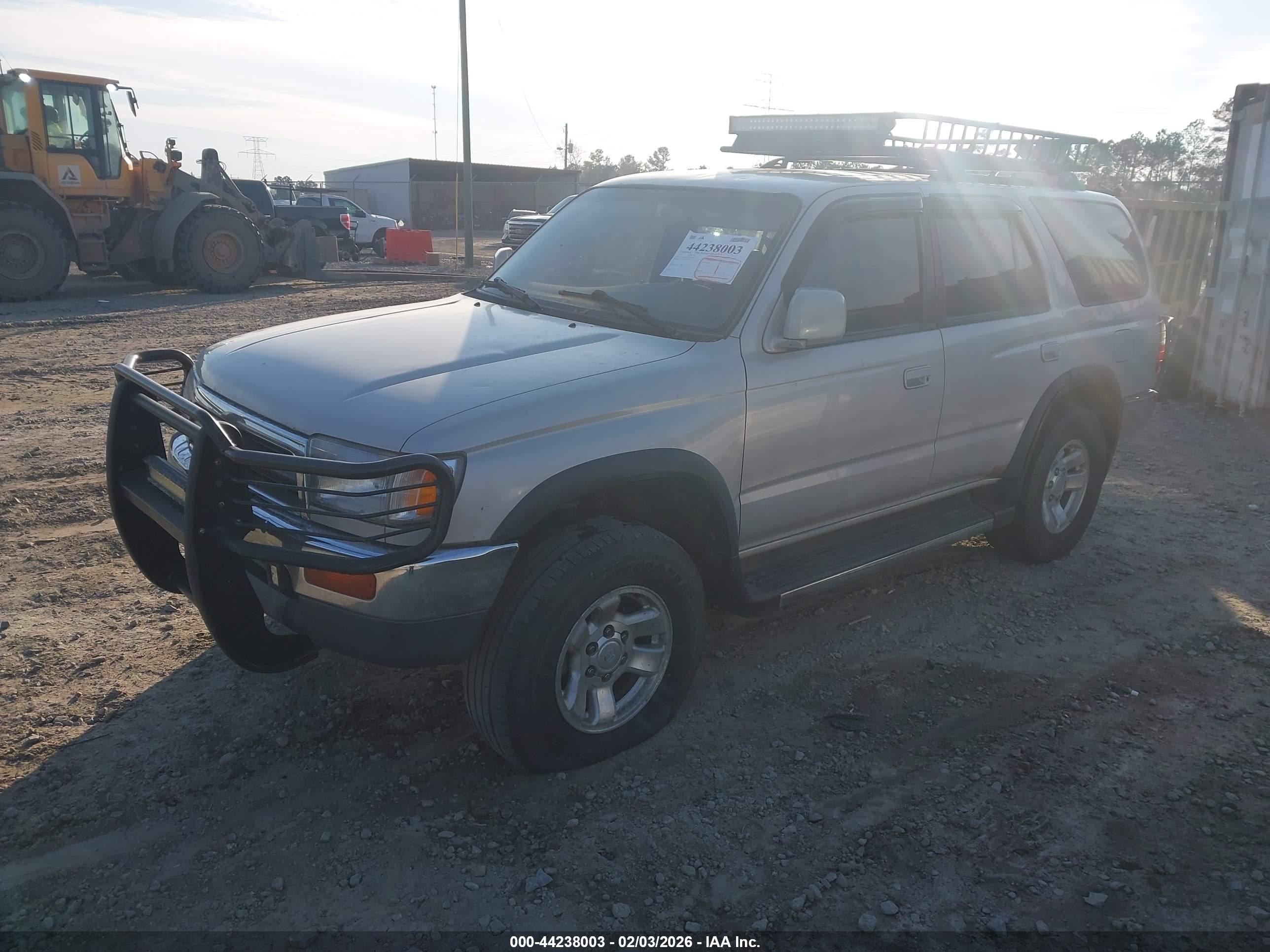 TOYOTA 4RUNNER image 2