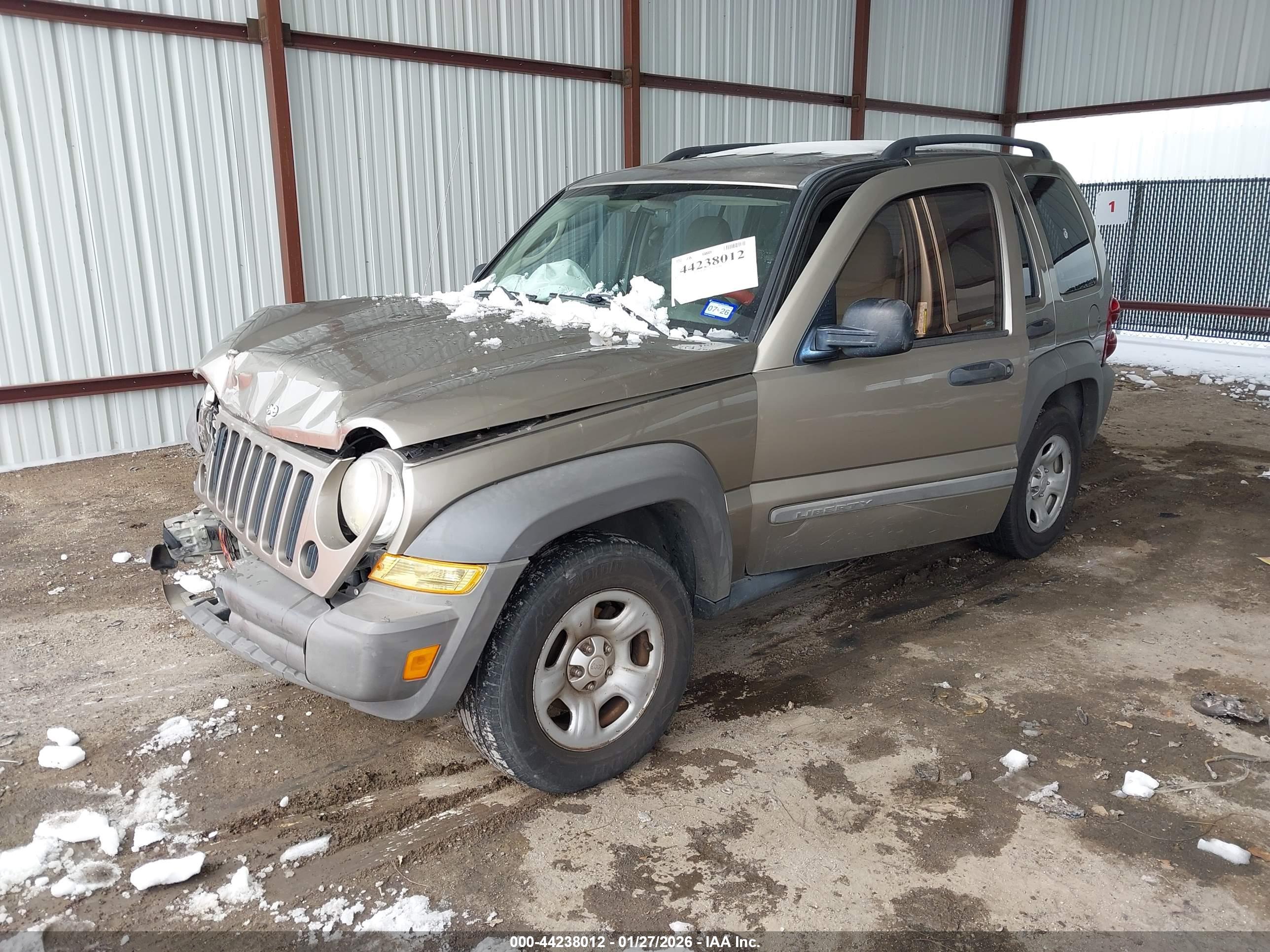 JEEP LIBERTY image 2