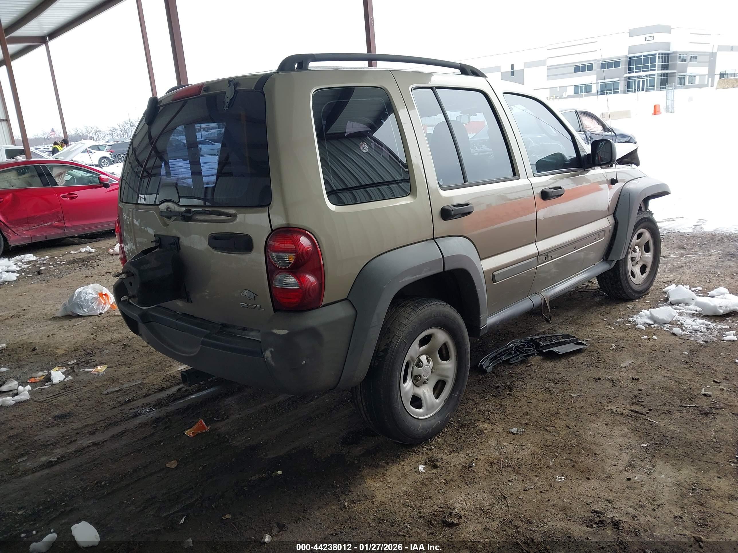 JEEP LIBERTY image 4