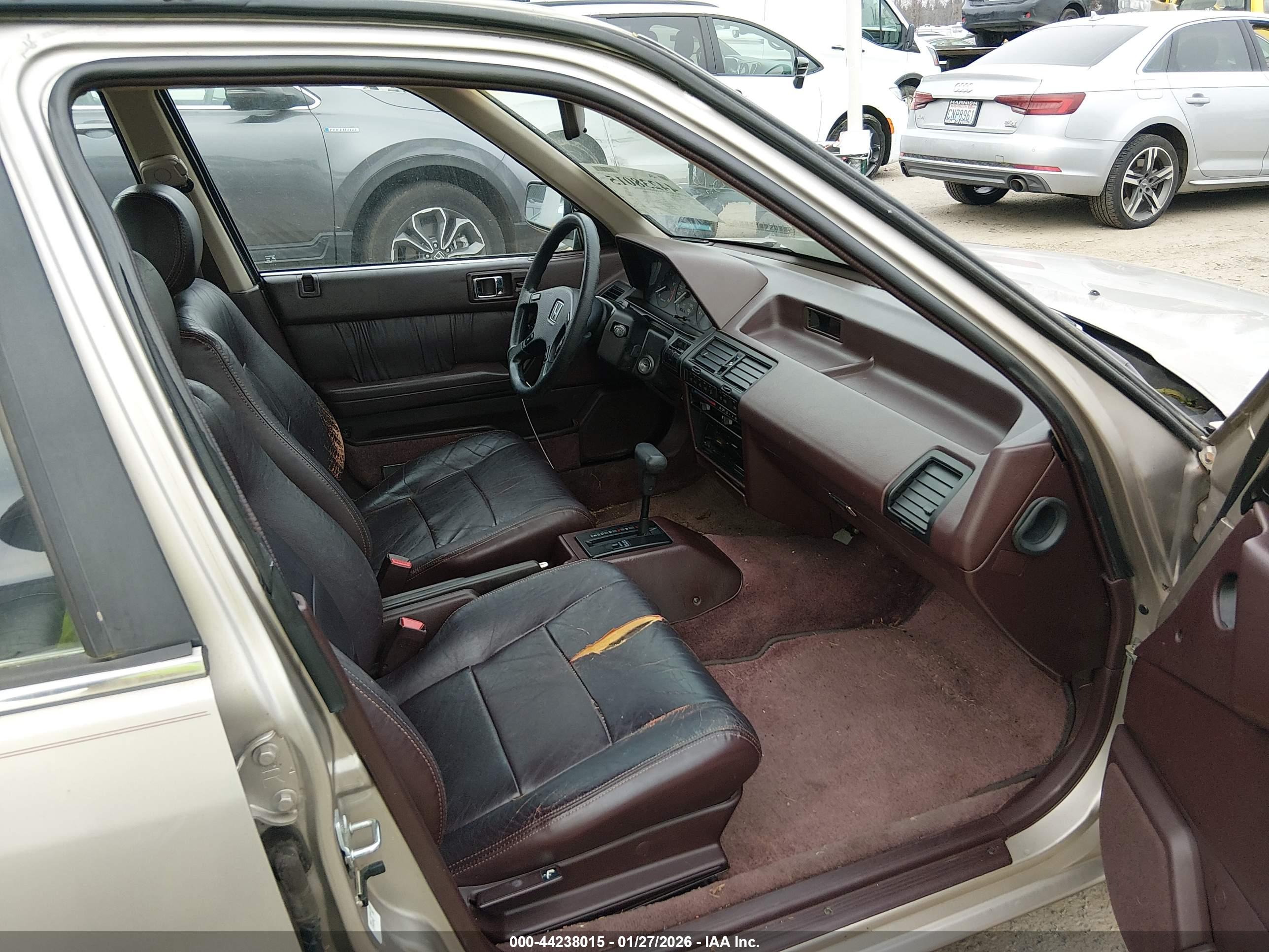 HONDA ACCORD image 5