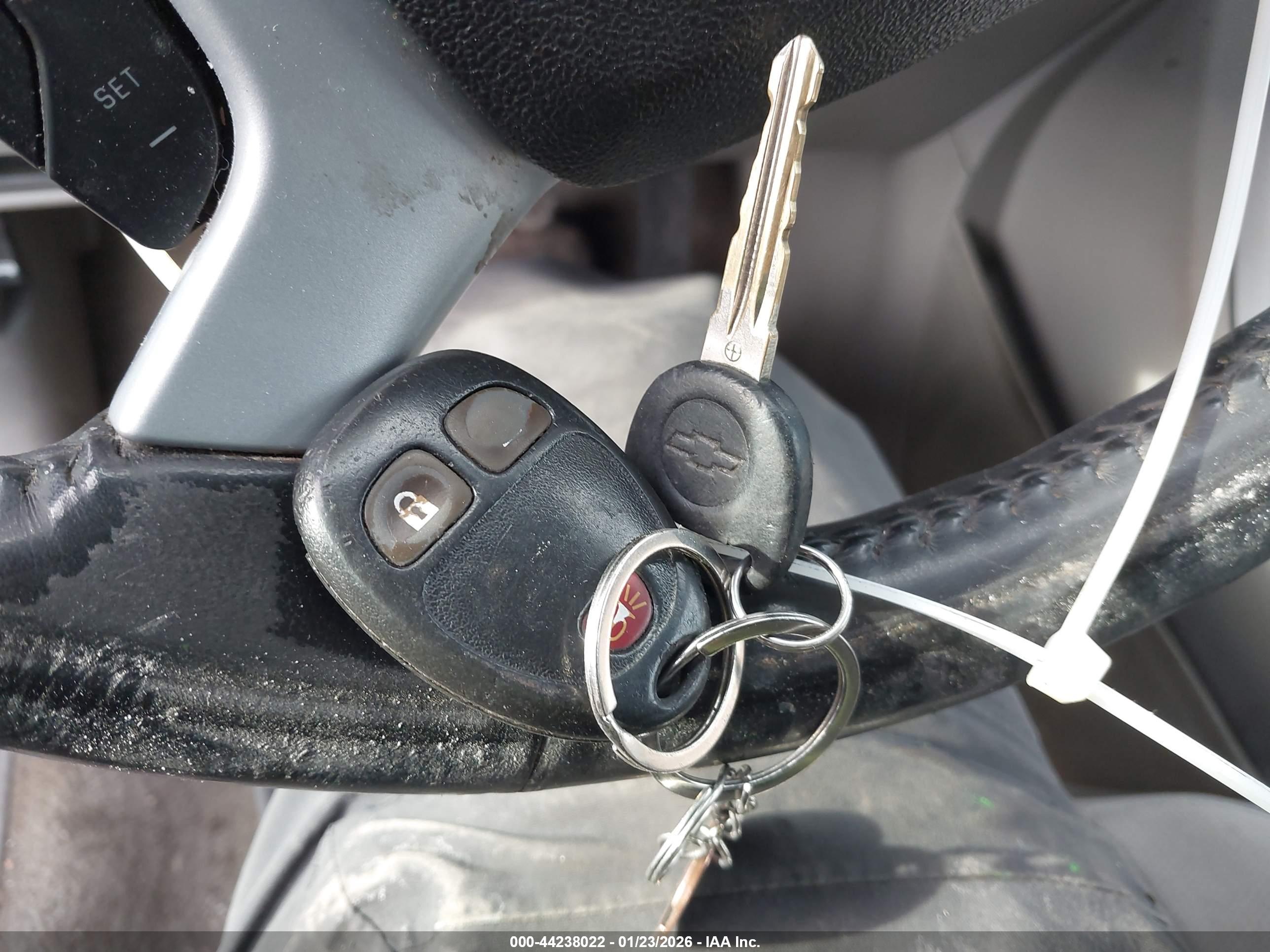 CHEVROLET EQUINOX image 11