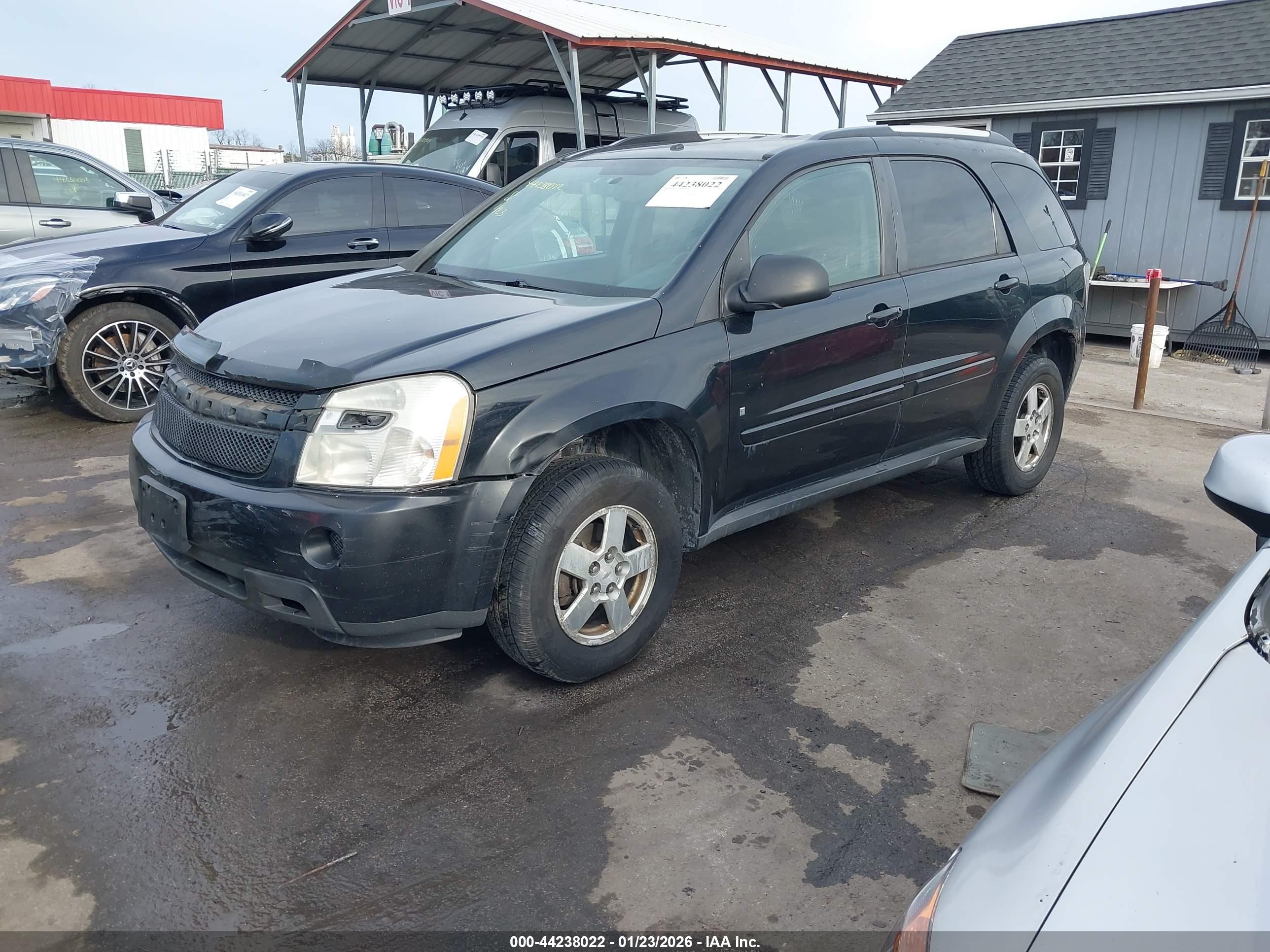 CHEVROLET EQUINOX image 2