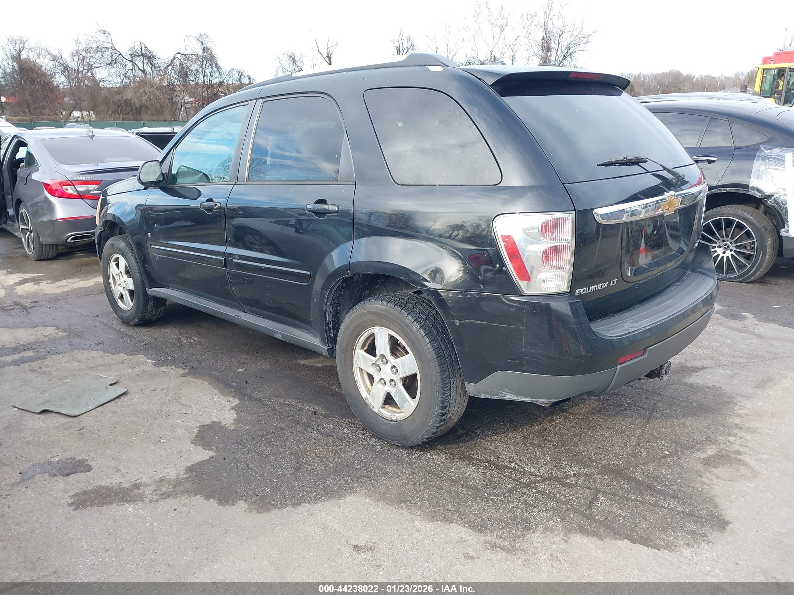 CHEVROLET EQUINOX image 3