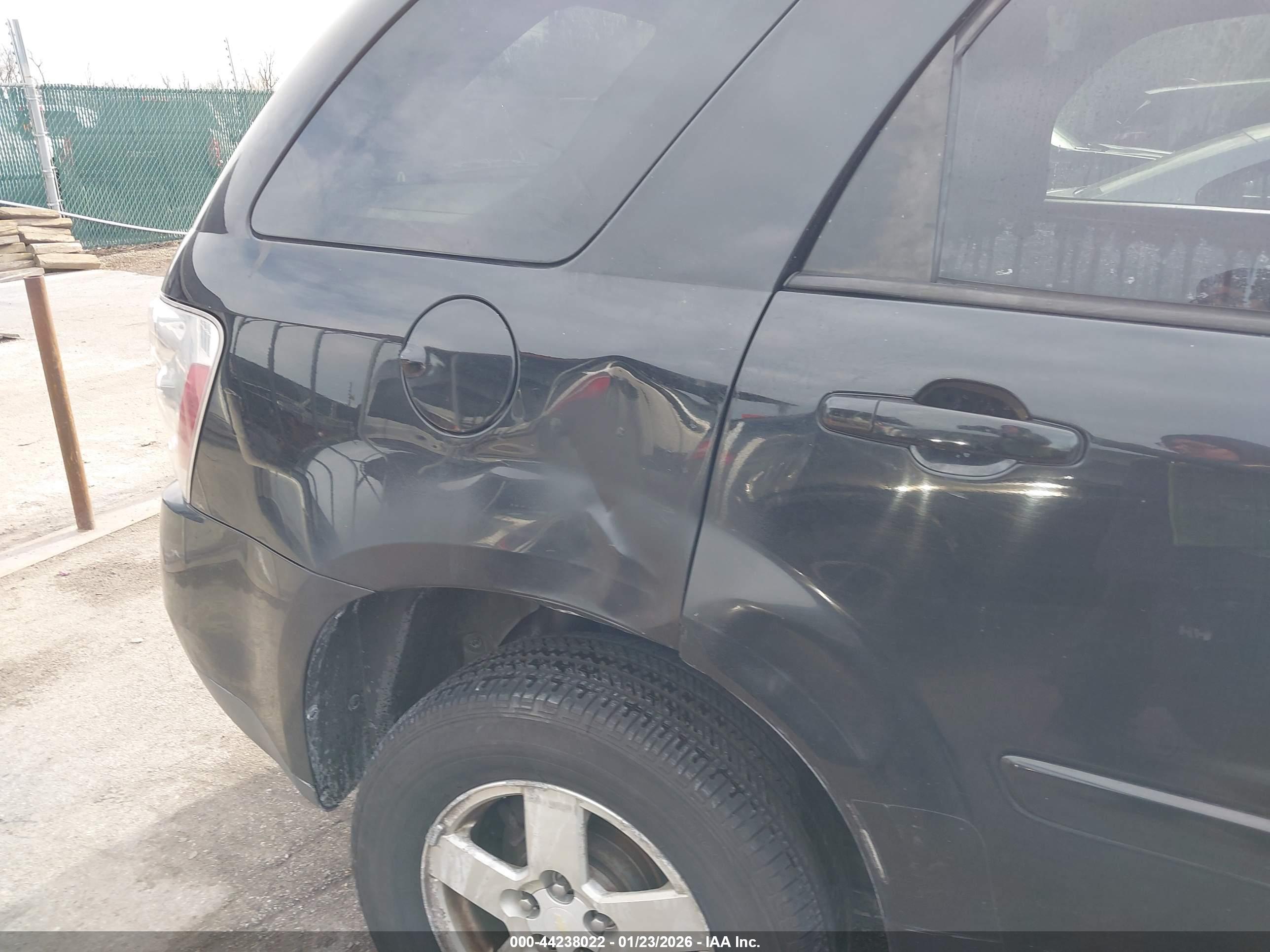 CHEVROLET EQUINOX image 6