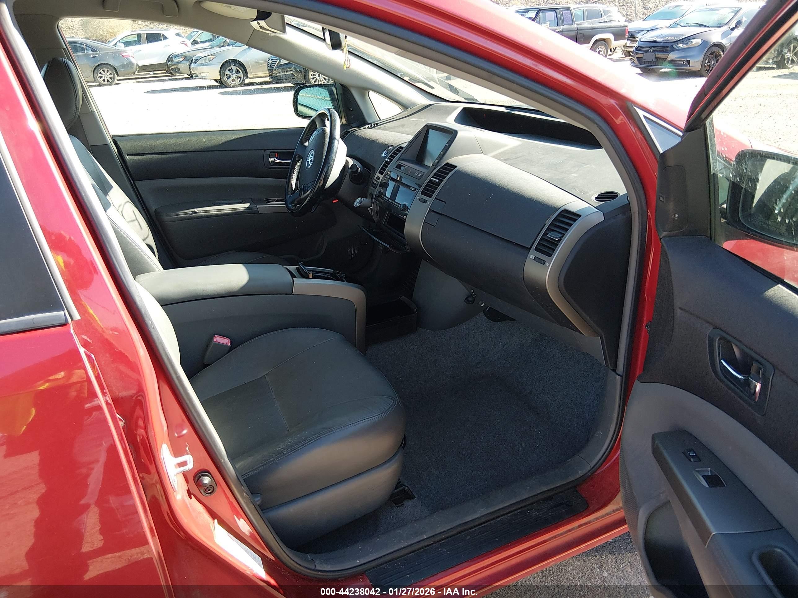 TOYOTA PRIUS image 5