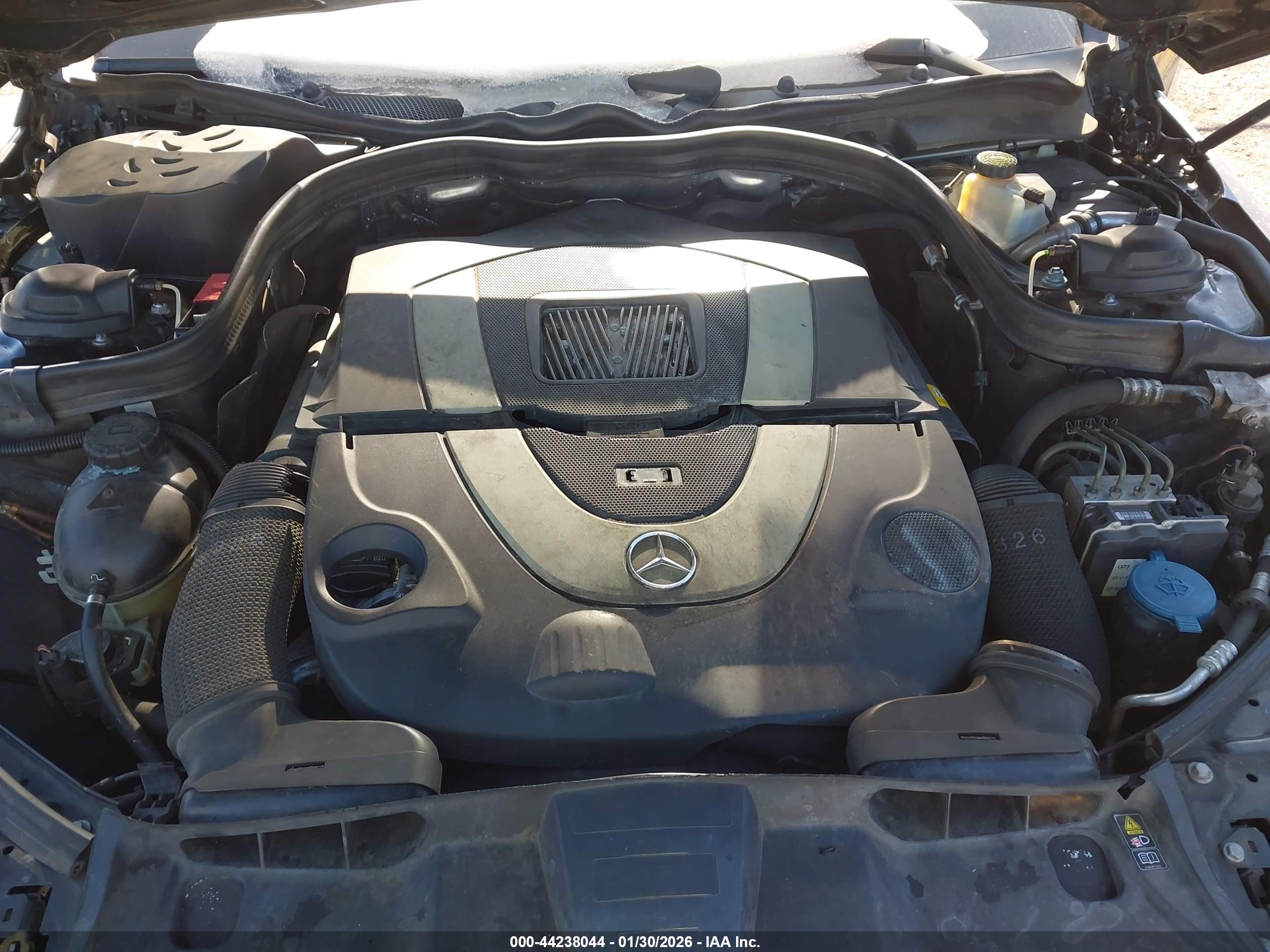 MERCEDES-BENZ E image 10