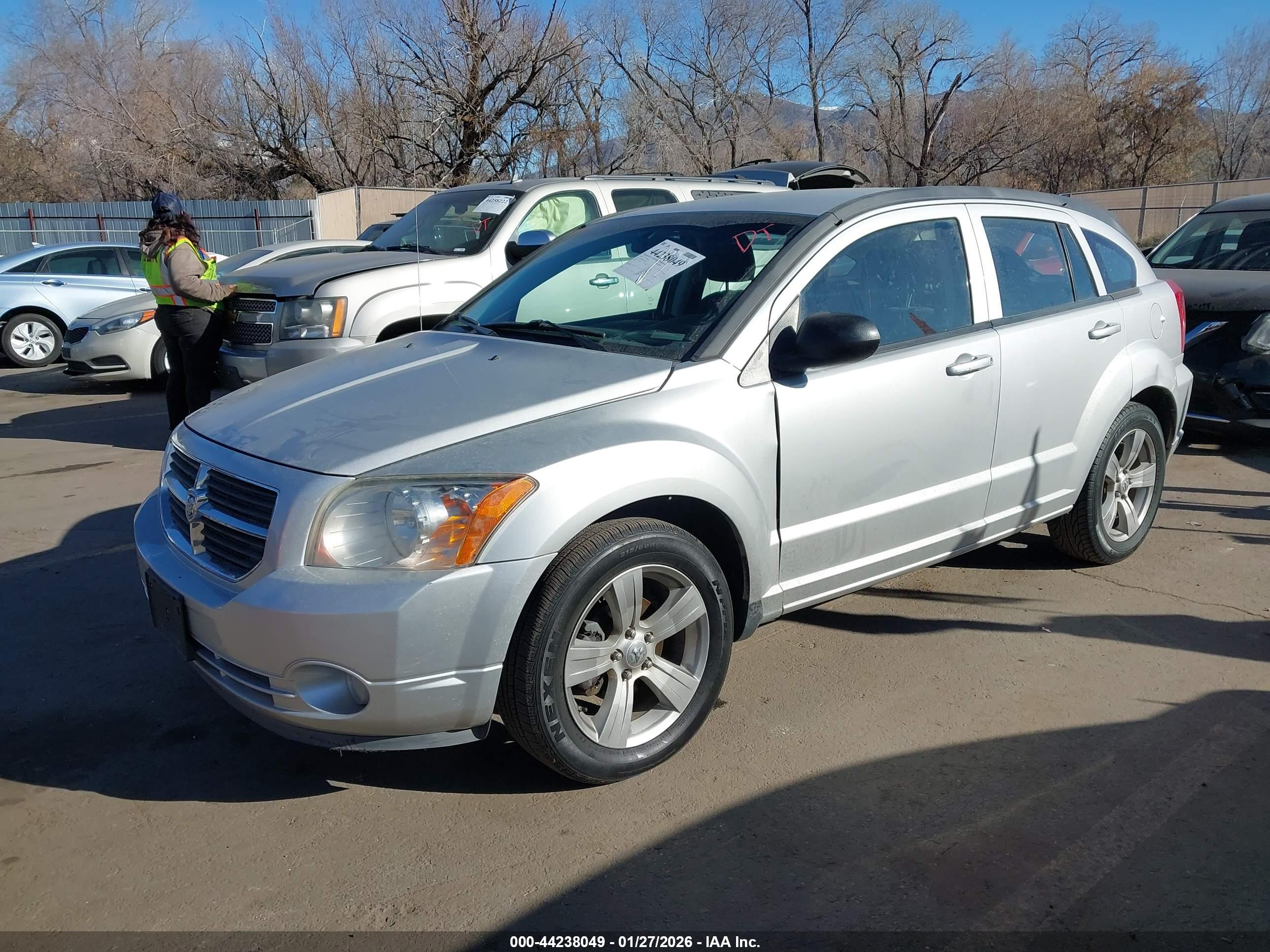 DODGE CALIBER image 2